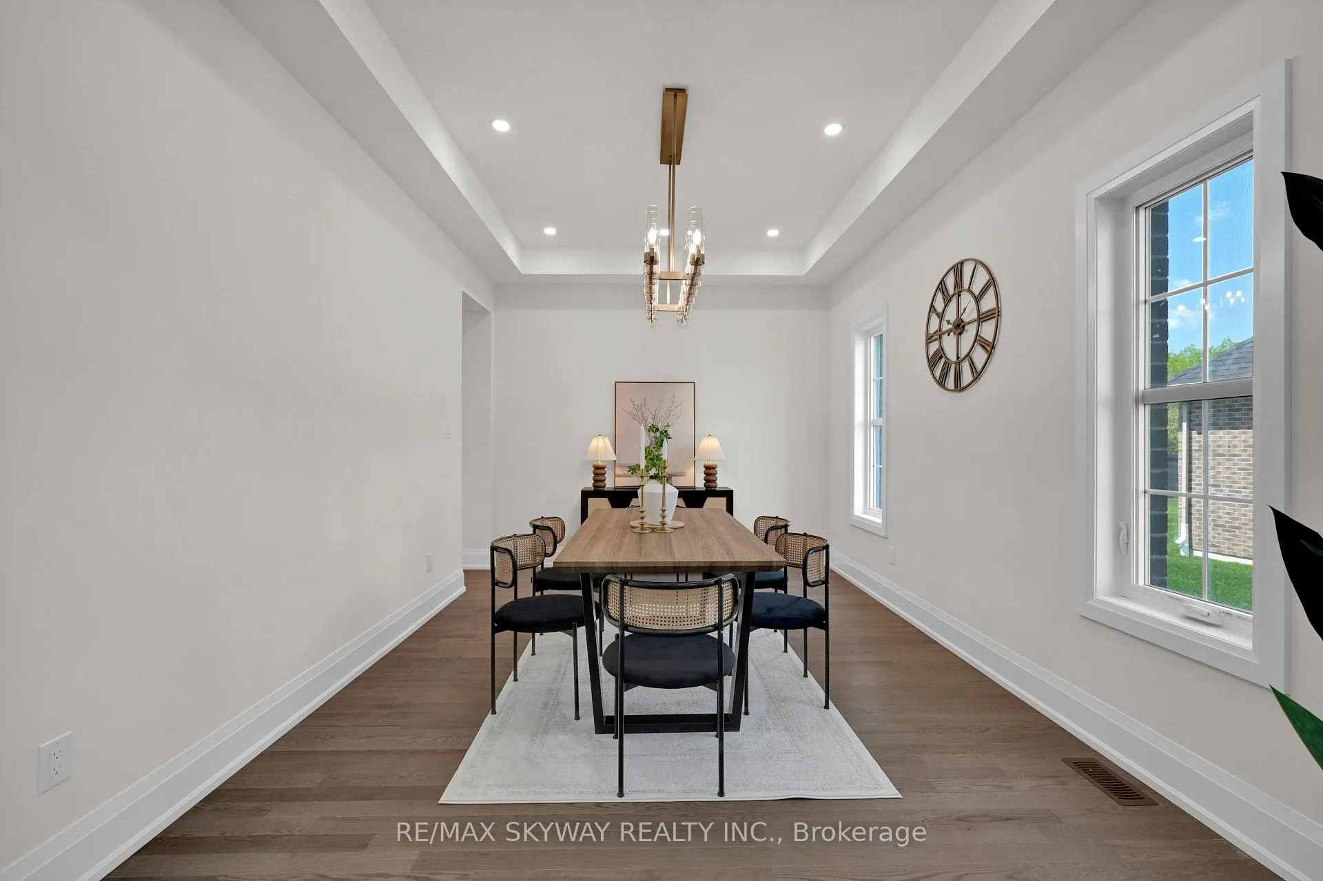 Photo 10 of 27 Gamble Street, Halton Hills, Glen Williams — HOMEH