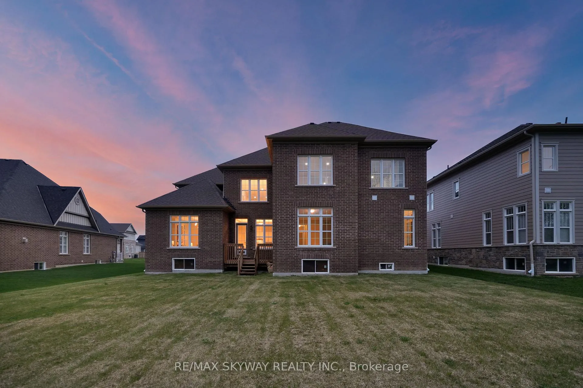 Photo 45 of 27 Gamble Street, Halton Hills, Glen Williams — HOMEH