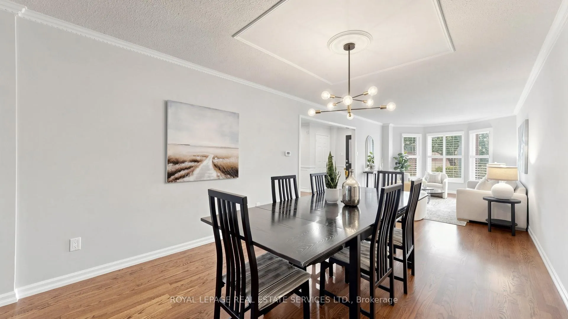 Photo 5 of 15 Maxwell Court, Vaughan, Uplands — HOMEH