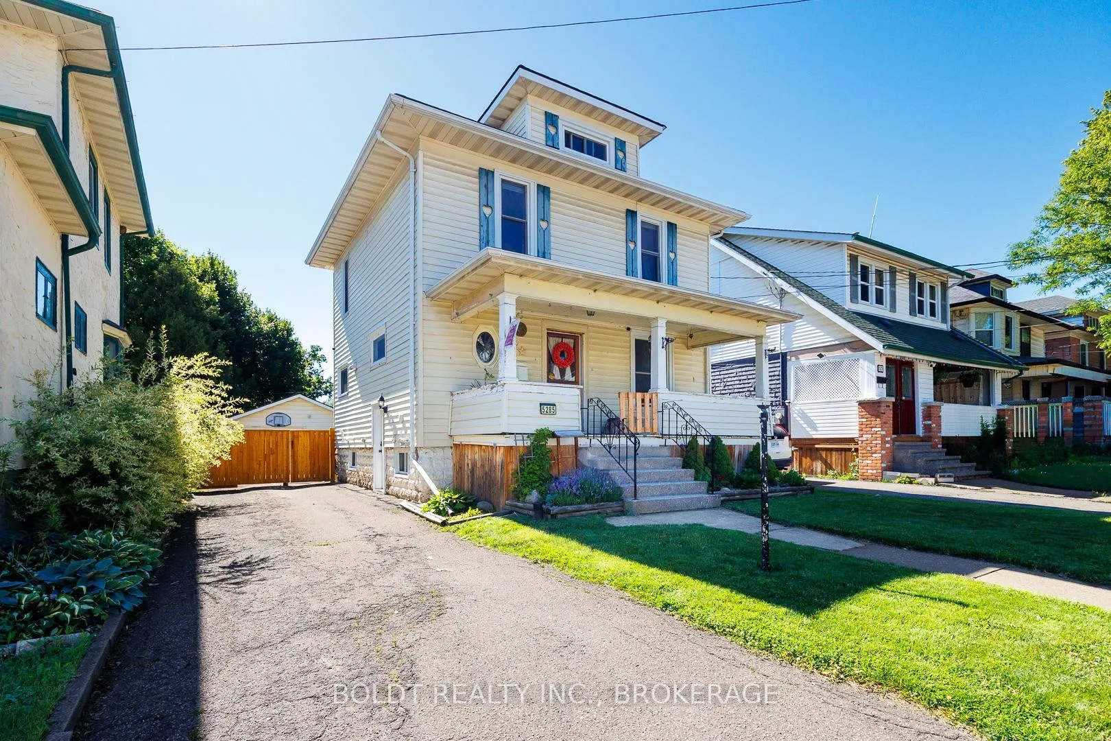 Photo of 5285 Third Avenue