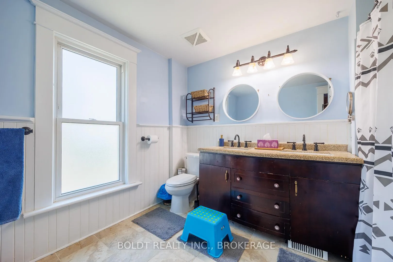 Photo 15 of 5285 Third Avenue, Niagara Falls, Cherrywood — HOMEH