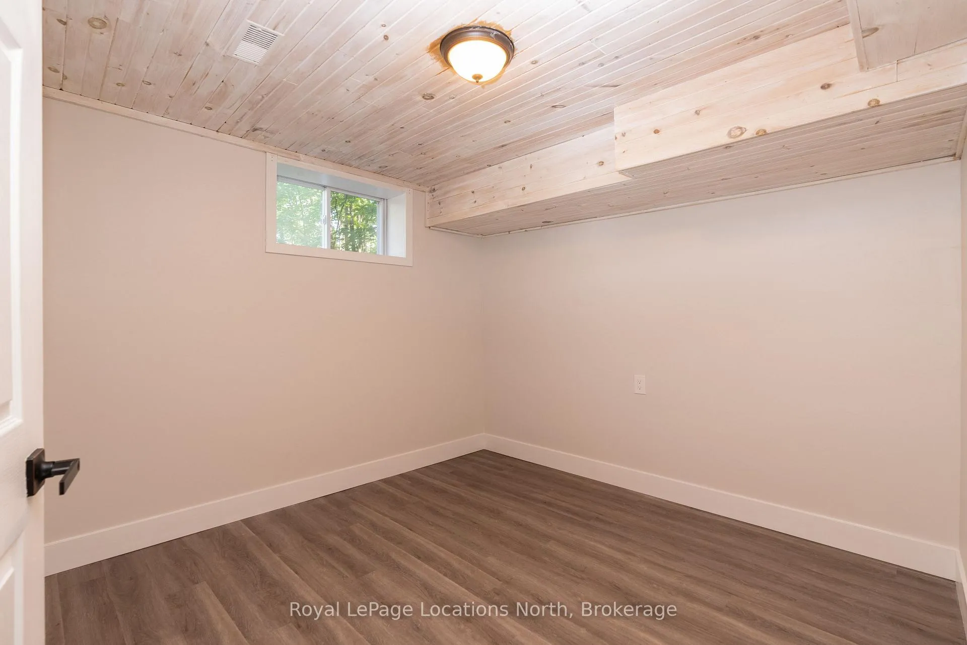 Photo 32 of 74 Slalom Drive, Oro-Medonte, Rural Oro-Medonte — HOMEH
