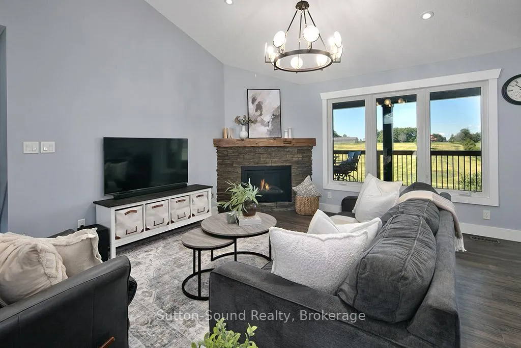 Photo 10 of 32 Chestnut Hill Crescent, Arran-Elderslie — HOMEH