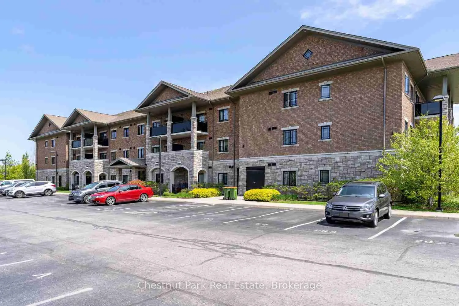 Photo 3 of Unit 304, 1 Chamberlain Crescent, Collingwood — HOMEH