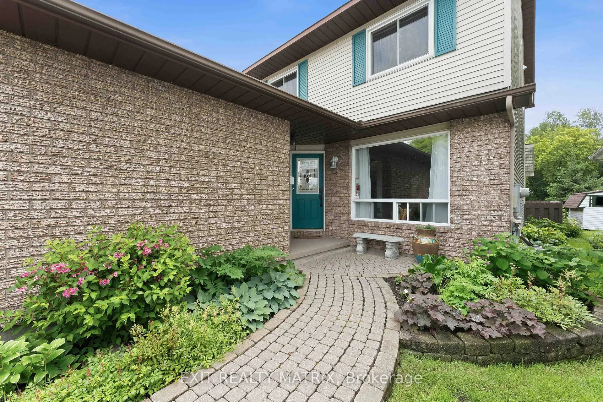 Photo 2 of 6582 Richer Drive, Ottawa, Chateauneuf — HOMEH