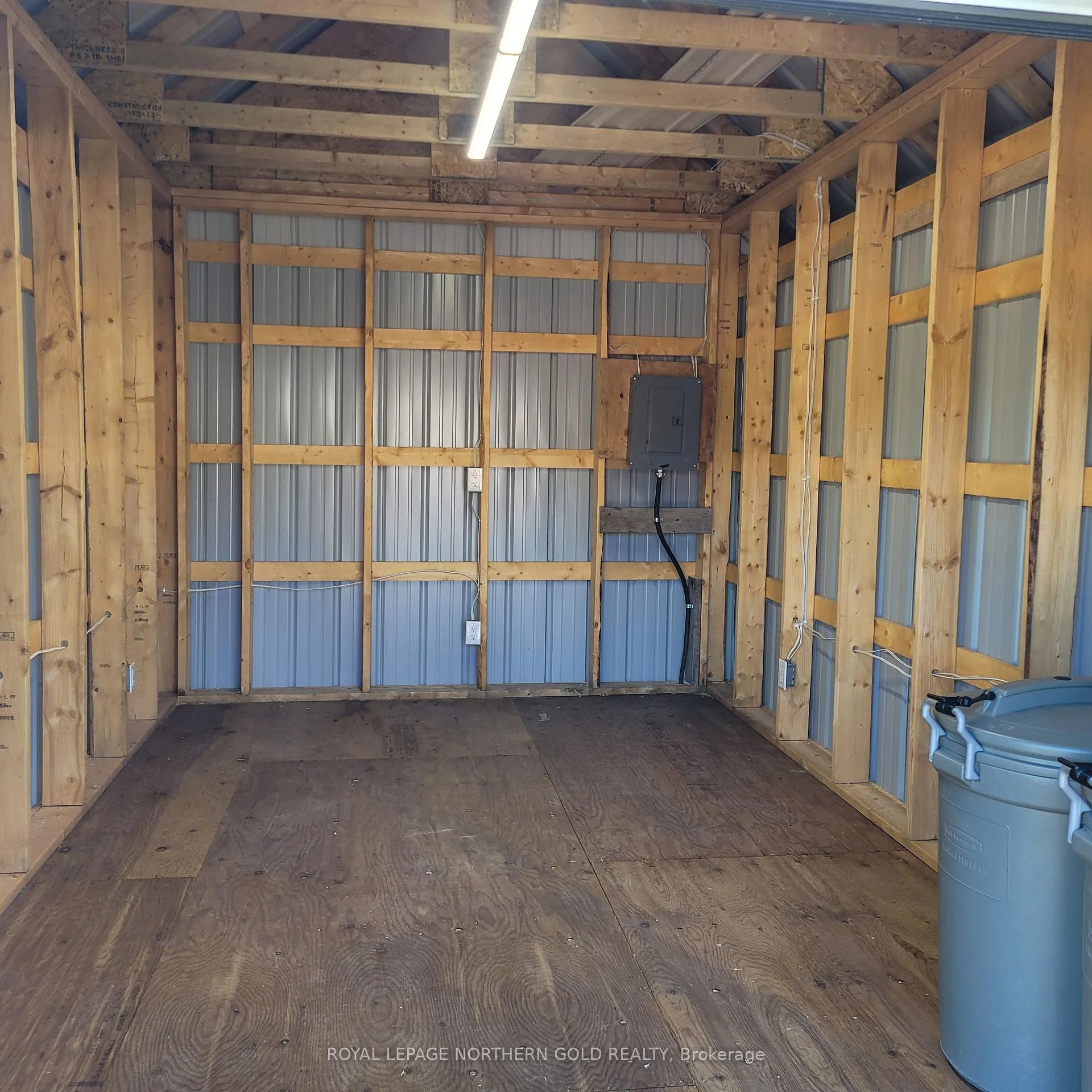 Photo 15 of 61 Eighth Avenue, Kirkland Lake, Larder Lake — HOMEH