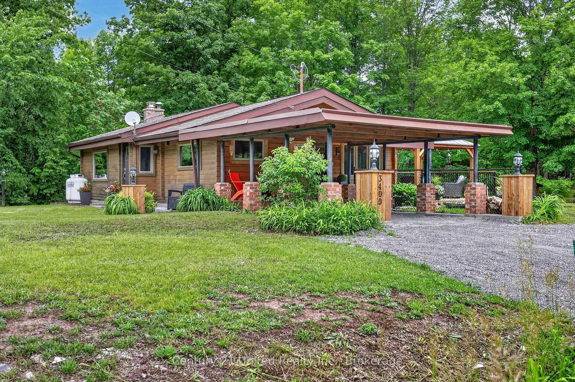 Photo 4 of 3400 Juniper Point Road, Selwyn — HOMEH