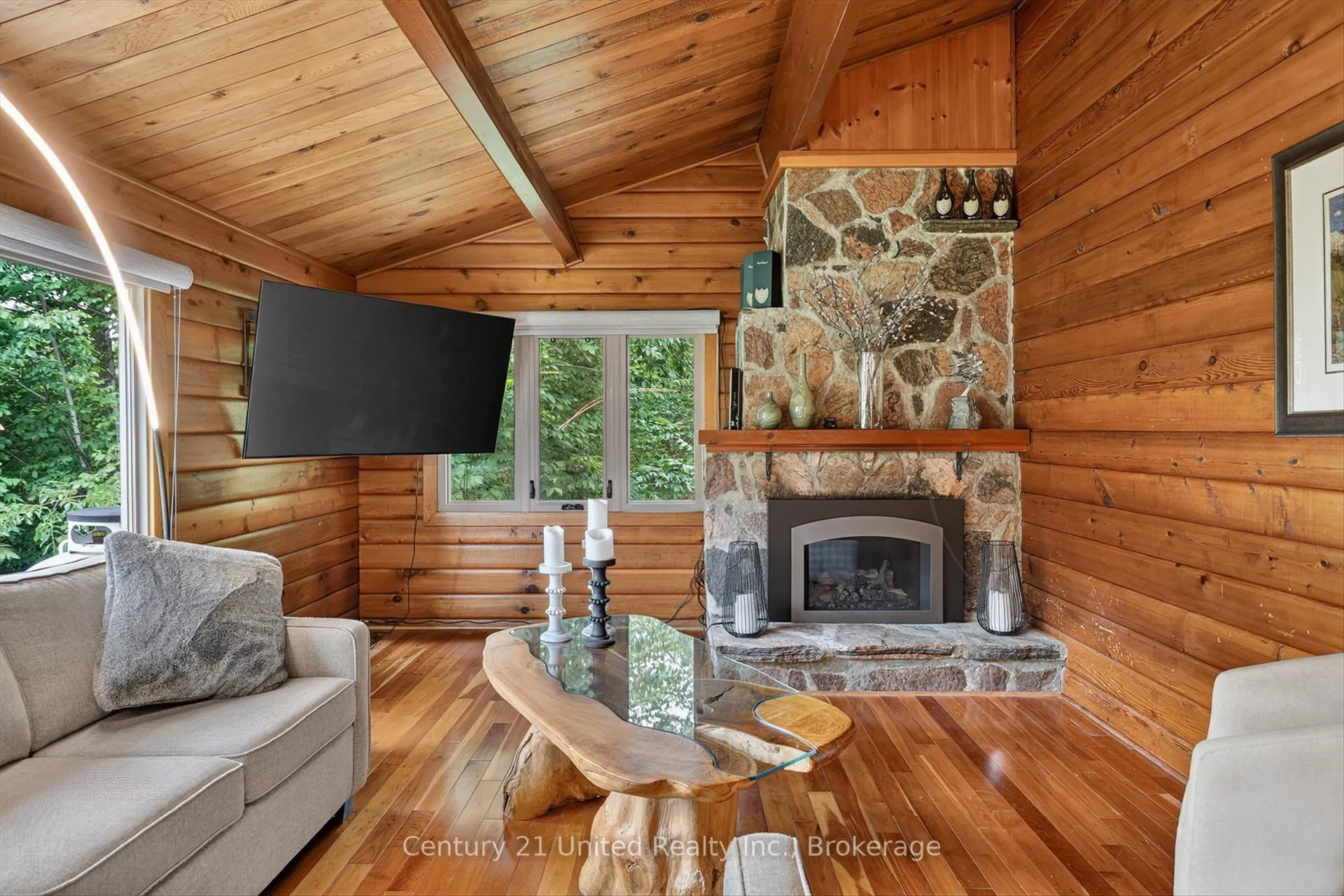 Photo 15 of 3400 Juniper Point Road, Selwyn — HOMEH