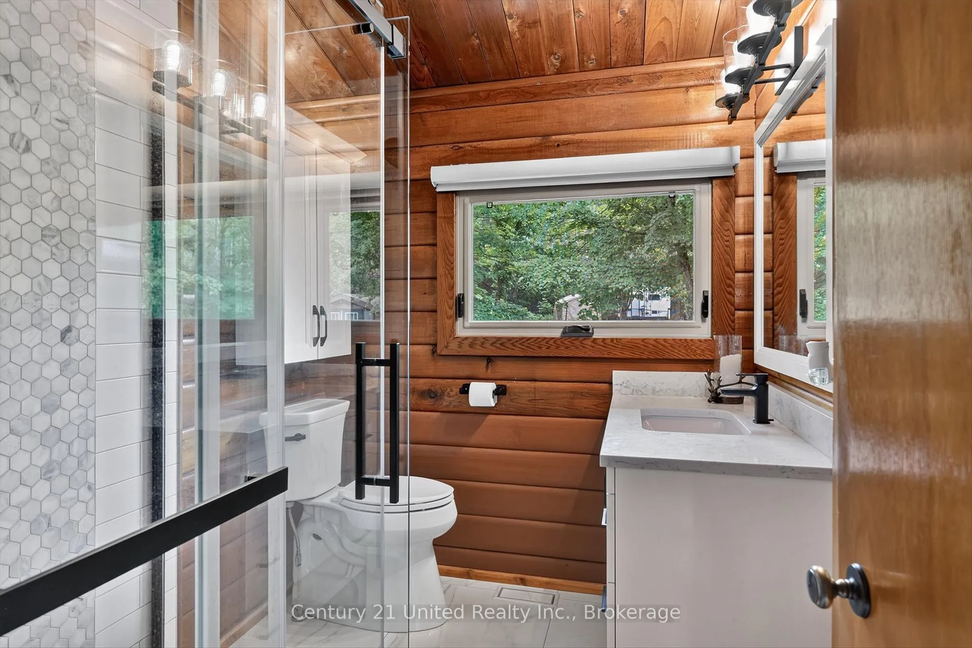 Photo 21 of 3400 Juniper Point Road, Selwyn — HOMEH