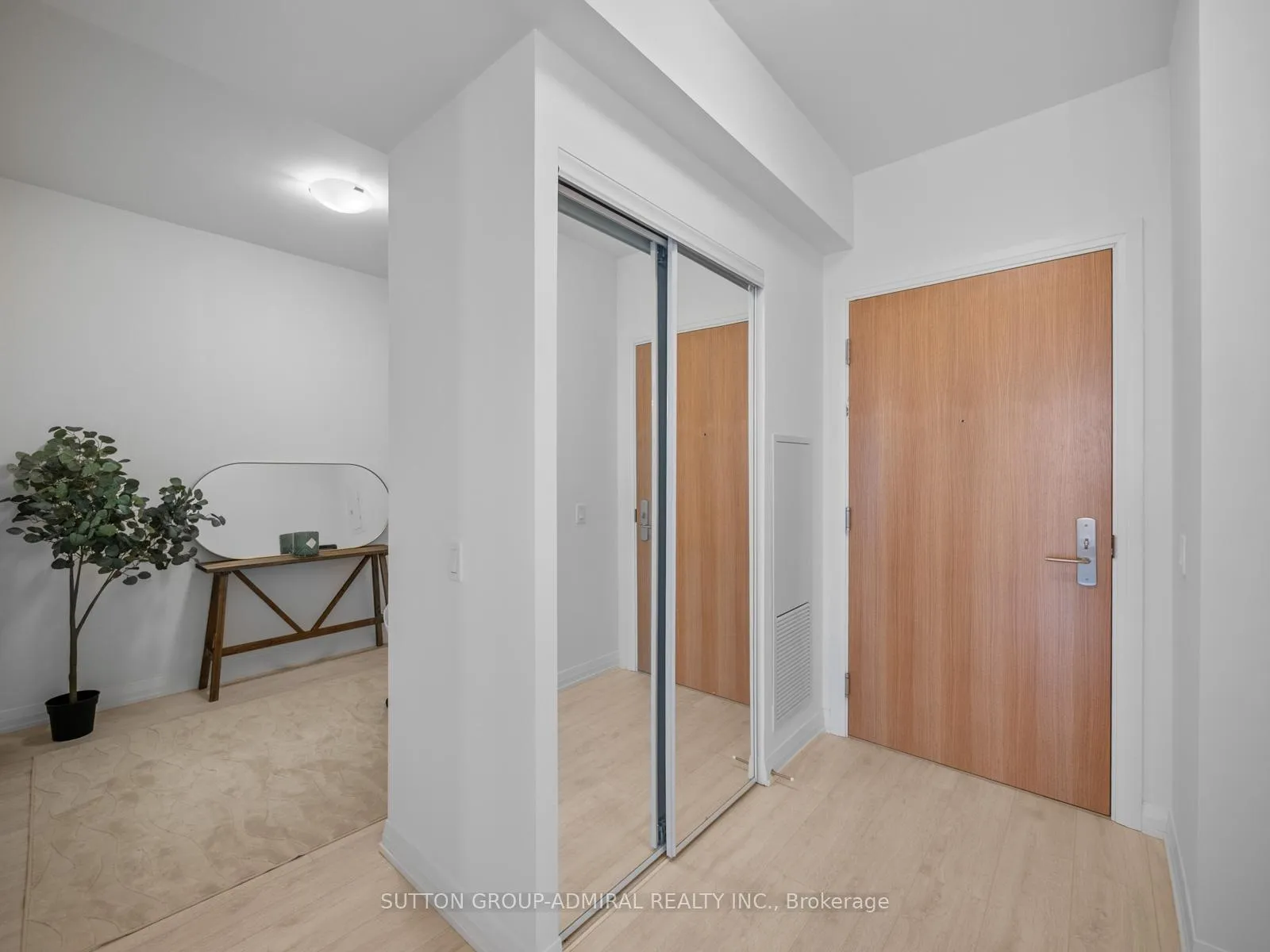 Photo 4 of Unit 2116, 8960 Jane Street, Vaughan, Vellore Village — HOMEH