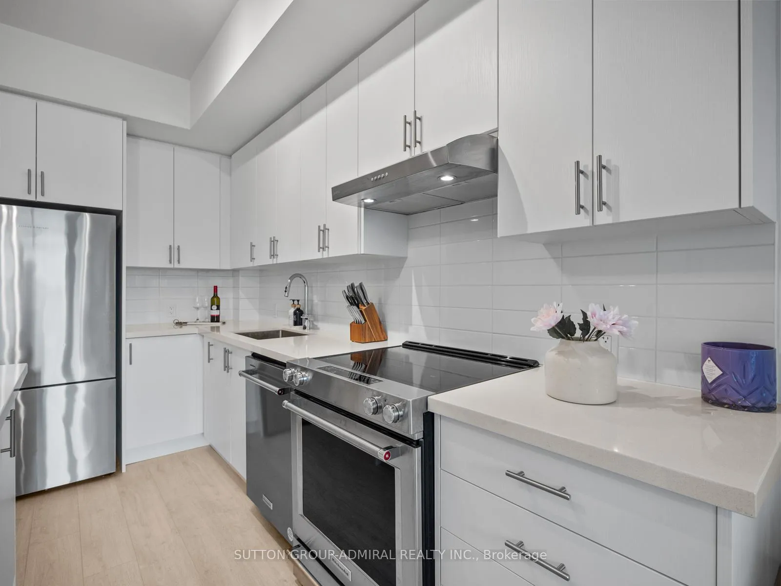 Photo 6 of Unit 2116, 8960 Jane Street, Vaughan, Vellore Village — HOMEH