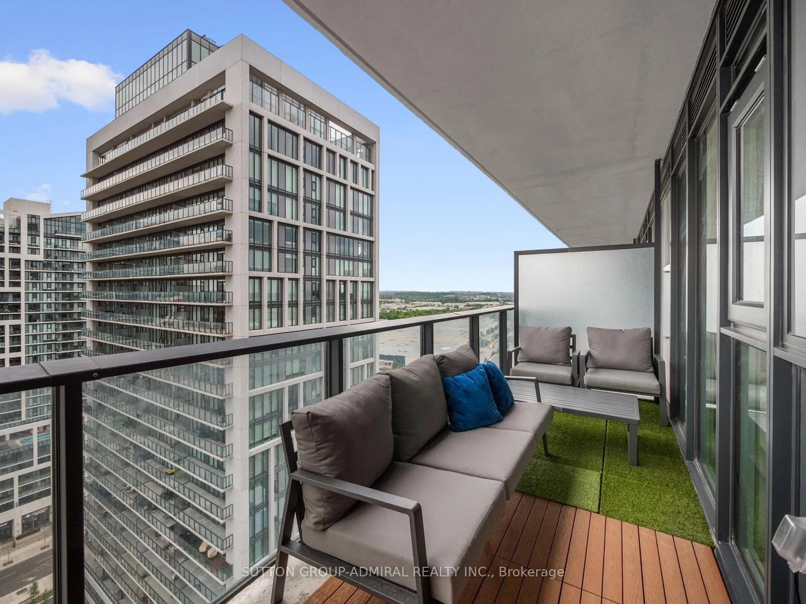 Photo 14 of Unit 2116, 8960 Jane Street, Vaughan, Vellore Village — HOMEH