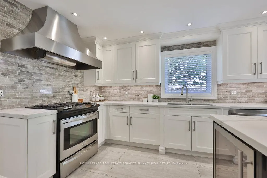 Photo 11 of 1165 Jeff Drive, Oakville, Clearview — HOMEH