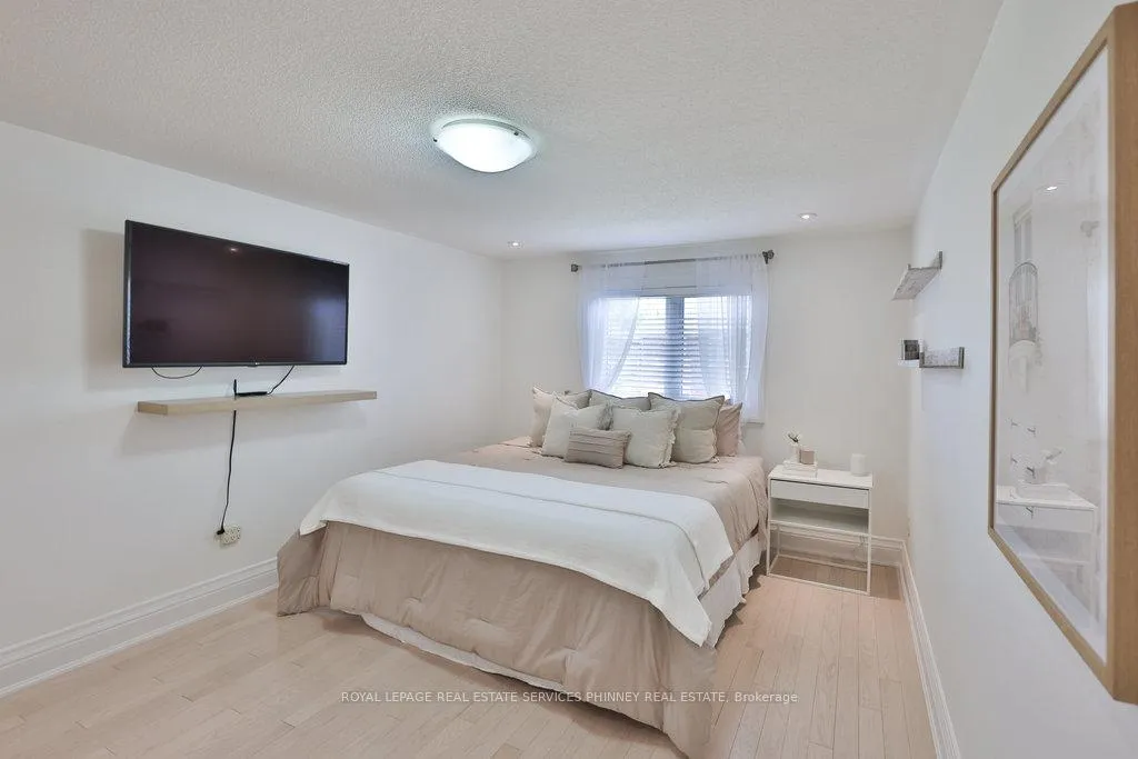 Photo 36 of 1165 Jeff Drive, Oakville, Clearview — HOMEH