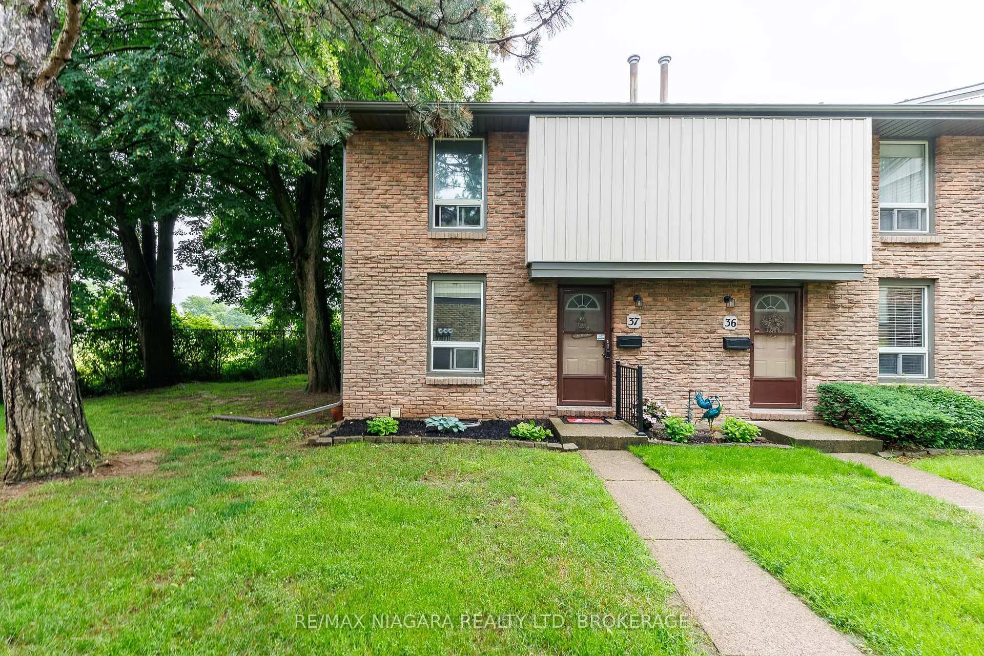 Photo 1 of Unit 37, 302 Vine Street, St. Catharines, Carlton/Bunting — HOMEH