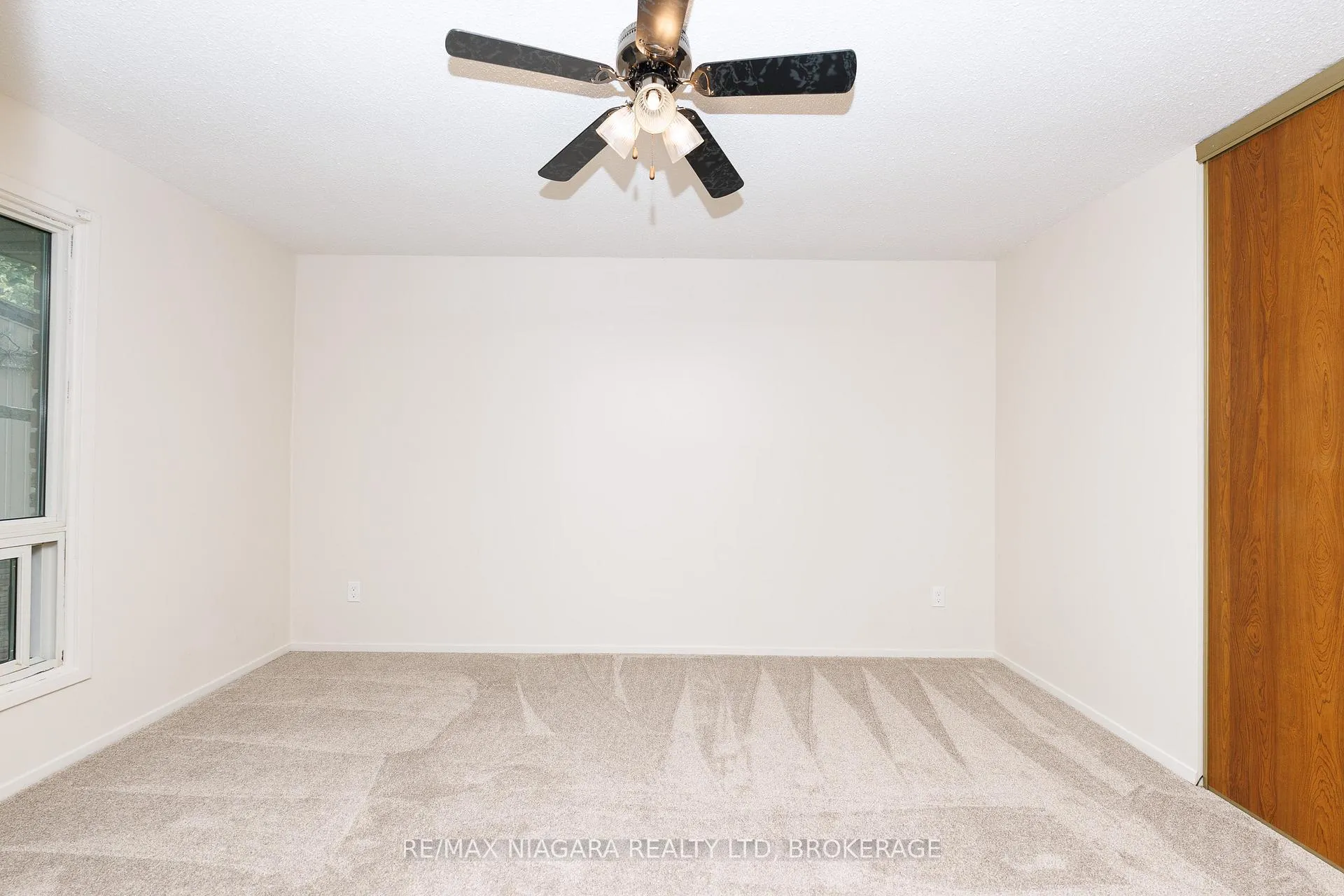 Photo 17 of Unit 37, 302 Vine Street, St. Catharines, Carlton/Bunting — HOMEH