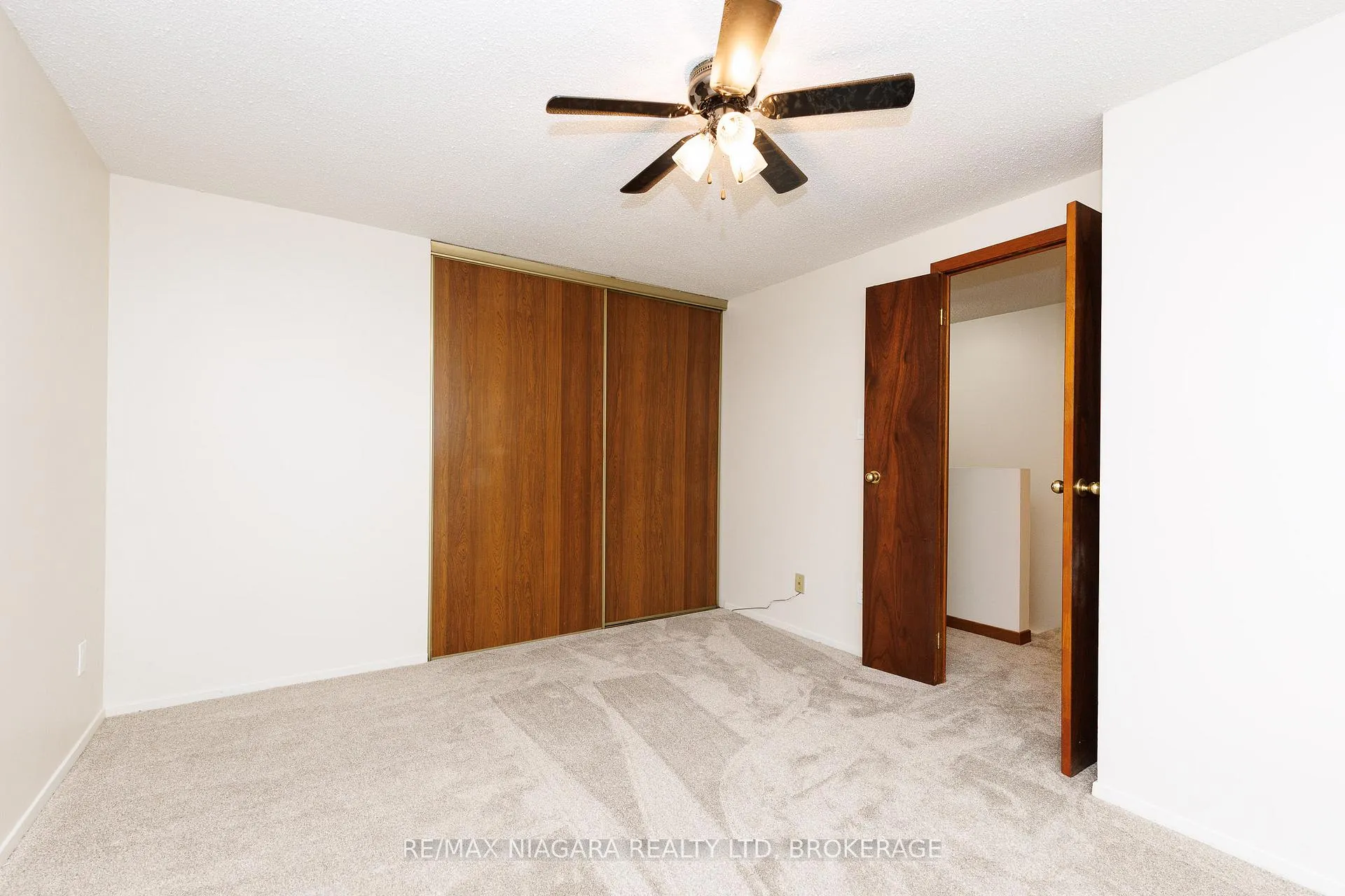 Photo 21 of Unit 37, 302 Vine Street, St. Catharines, Carlton/Bunting — HOMEH