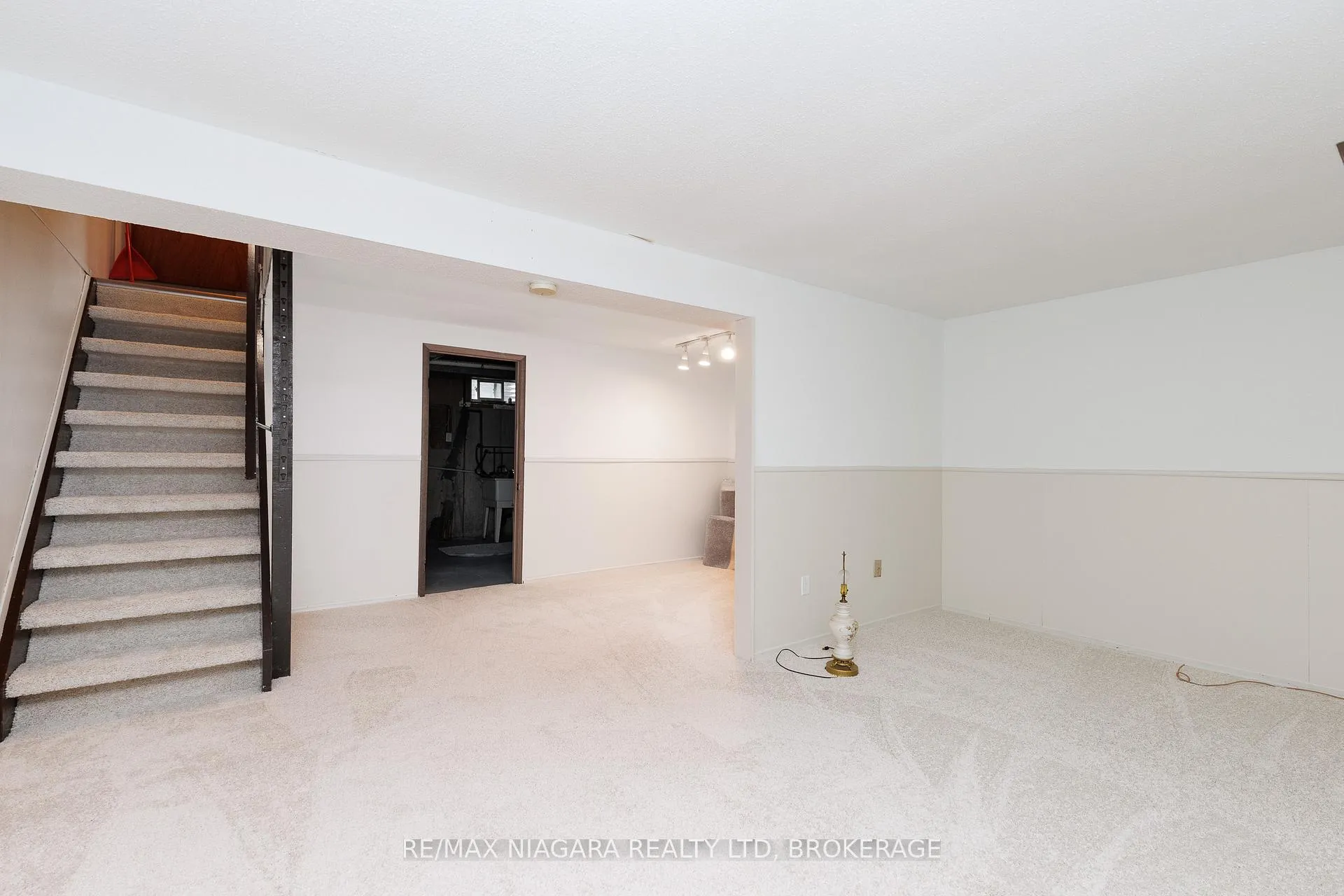 Photo 23 of Unit 37, 302 Vine Street, St. Catharines, Carlton/Bunting — HOMEH