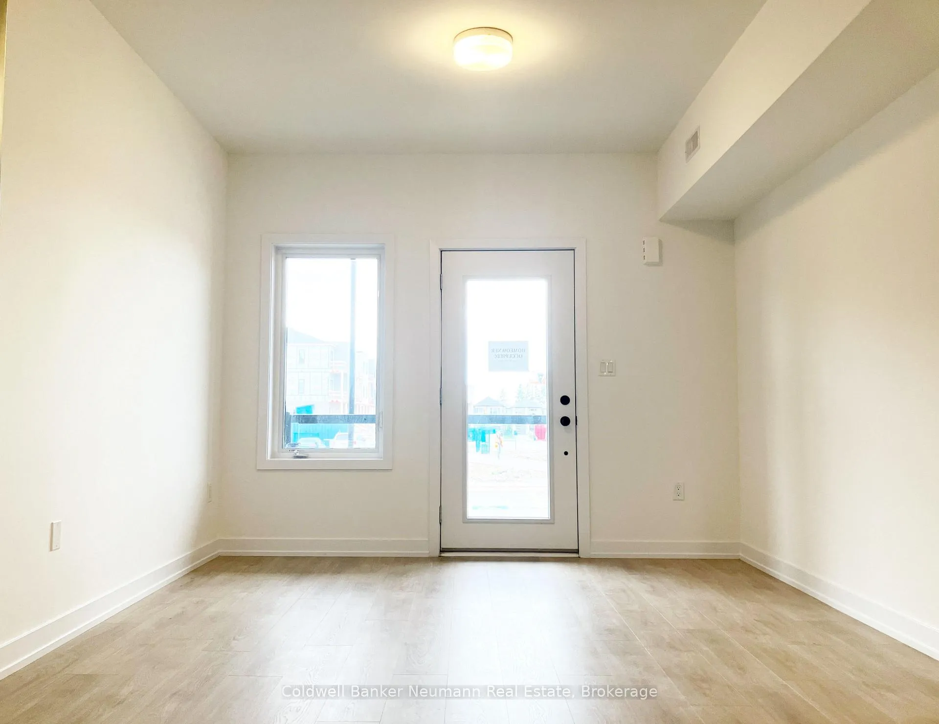 Photo 4 of Unit 128, 42 Lowes Road S, Guelph, Clairfields/Hanlon Business Park — HOMEH