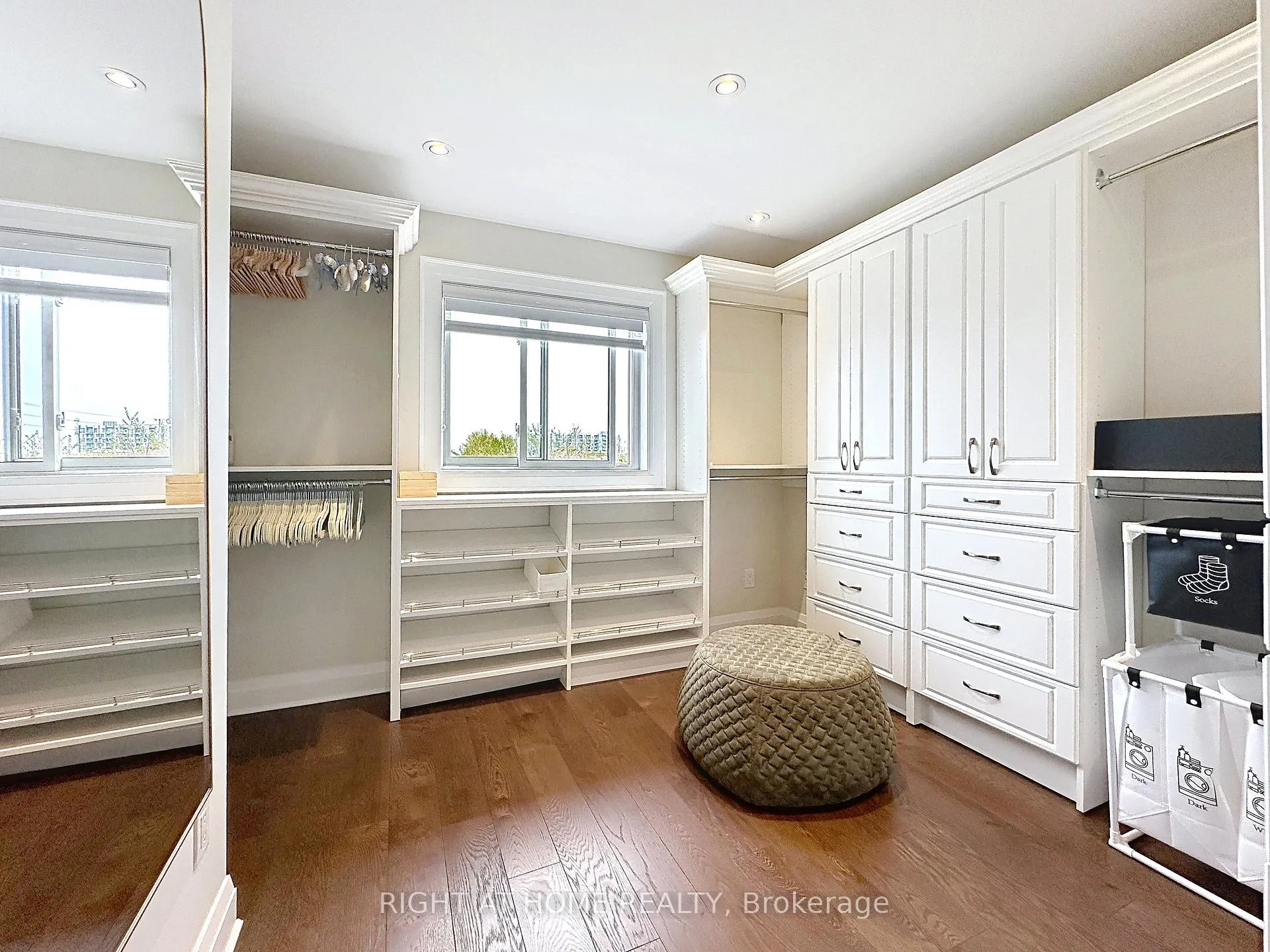 Photo 19 of 2547 Gill Crescent, Oakville, River Oaks — HOMEH