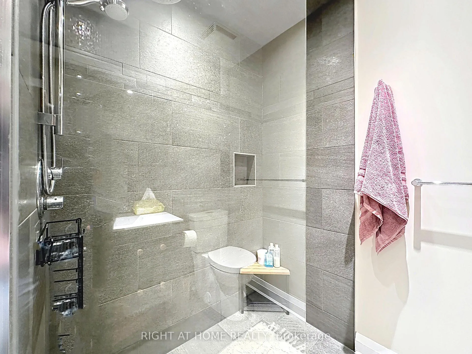 Photo 22 of 2547 Gill Crescent, Oakville, River Oaks — HOMEH