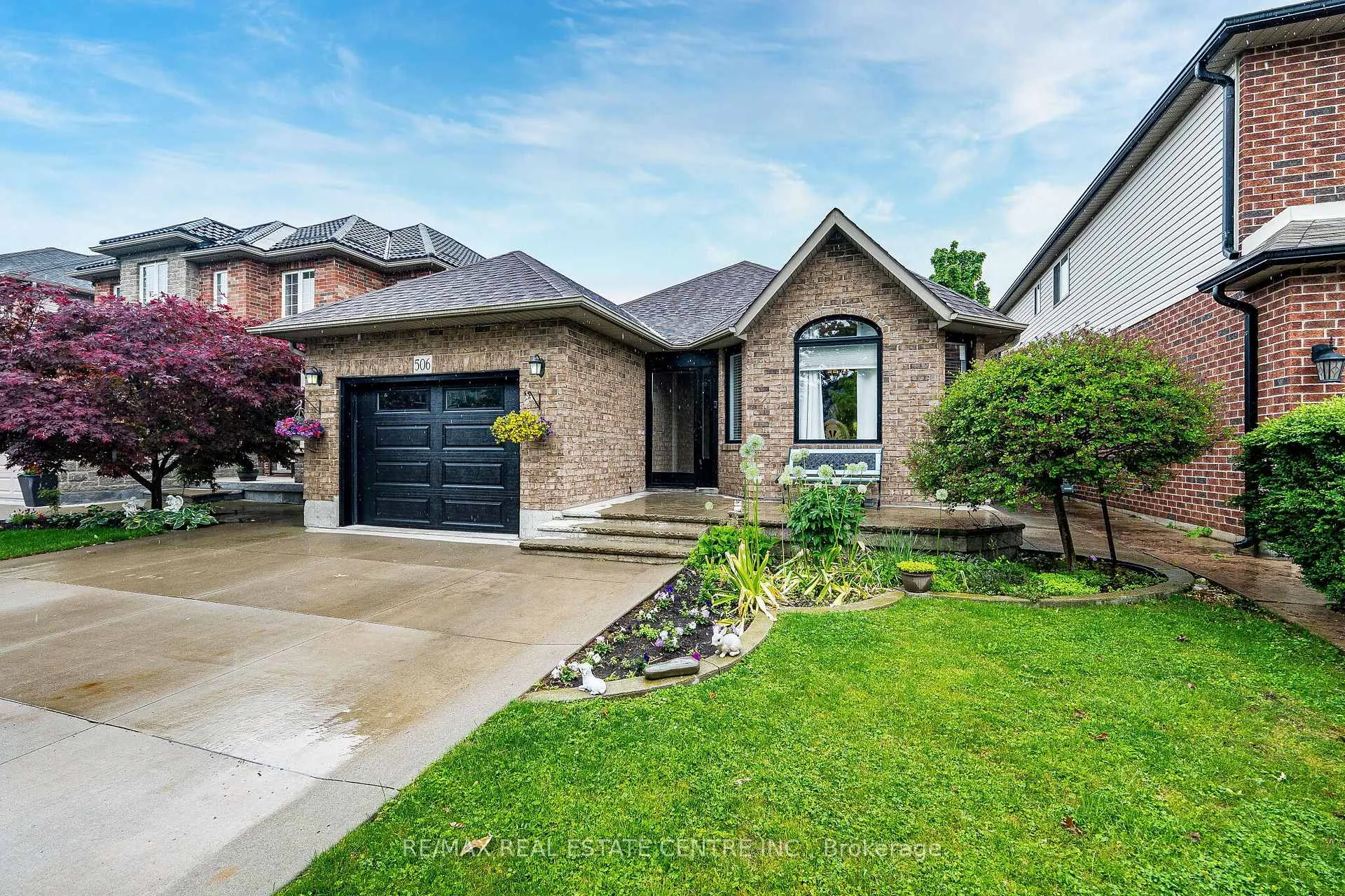 Photo 2 of 506 Jones Road, Hamilton, Lakeshore — HOMEH