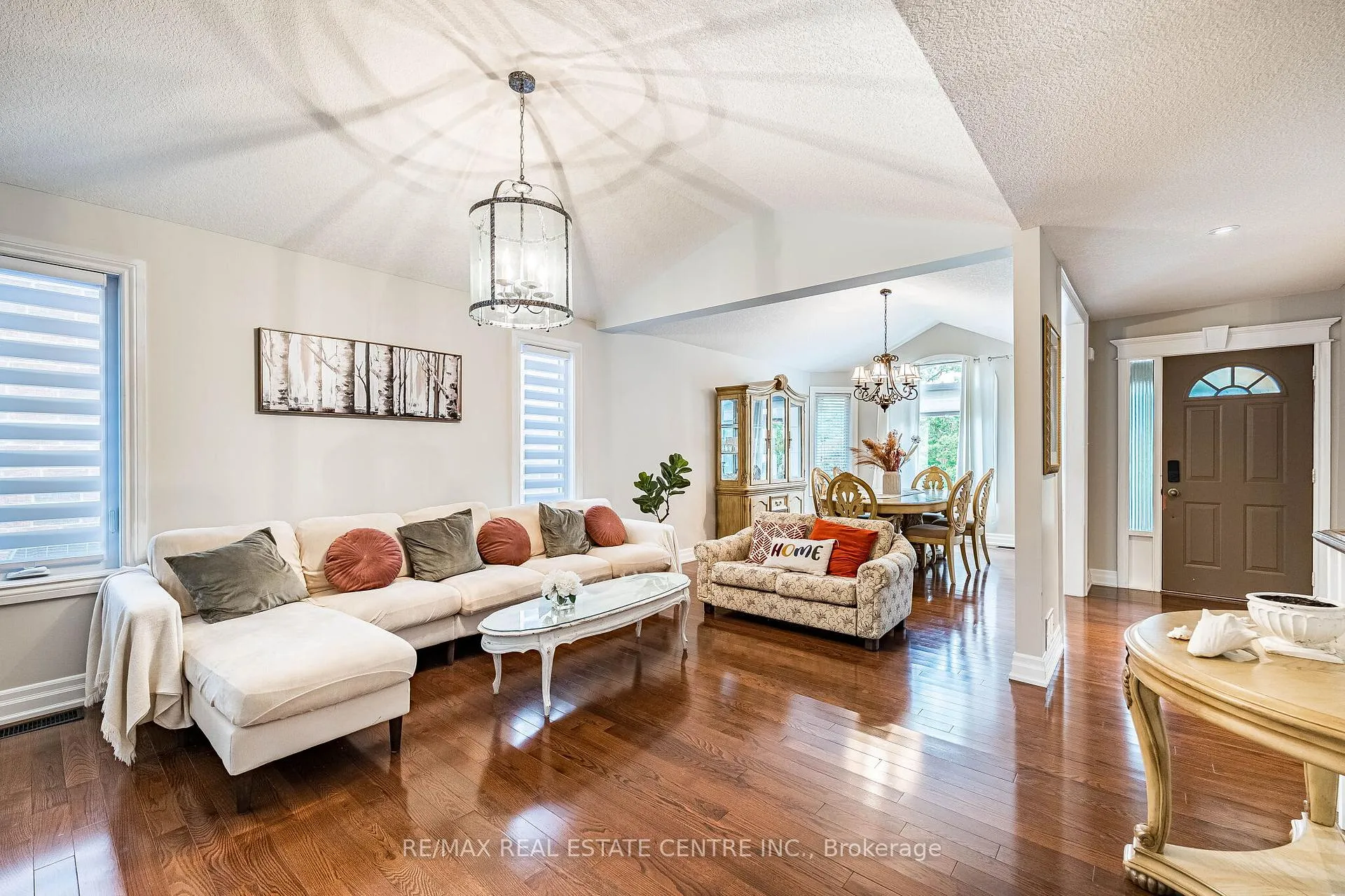 Photo 5 of 506 Jones Road, Hamilton, Lakeshore — HOMEH