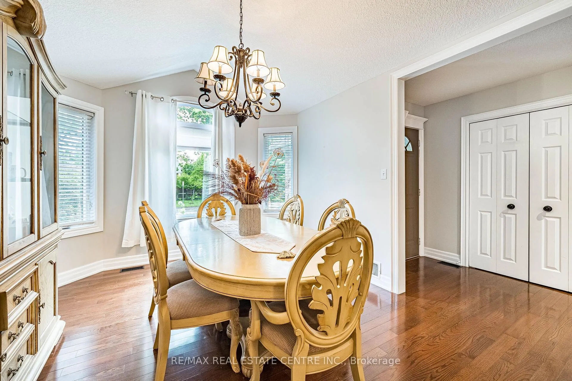 Photo 9 of 506 Jones Road, Hamilton, Lakeshore — HOMEH