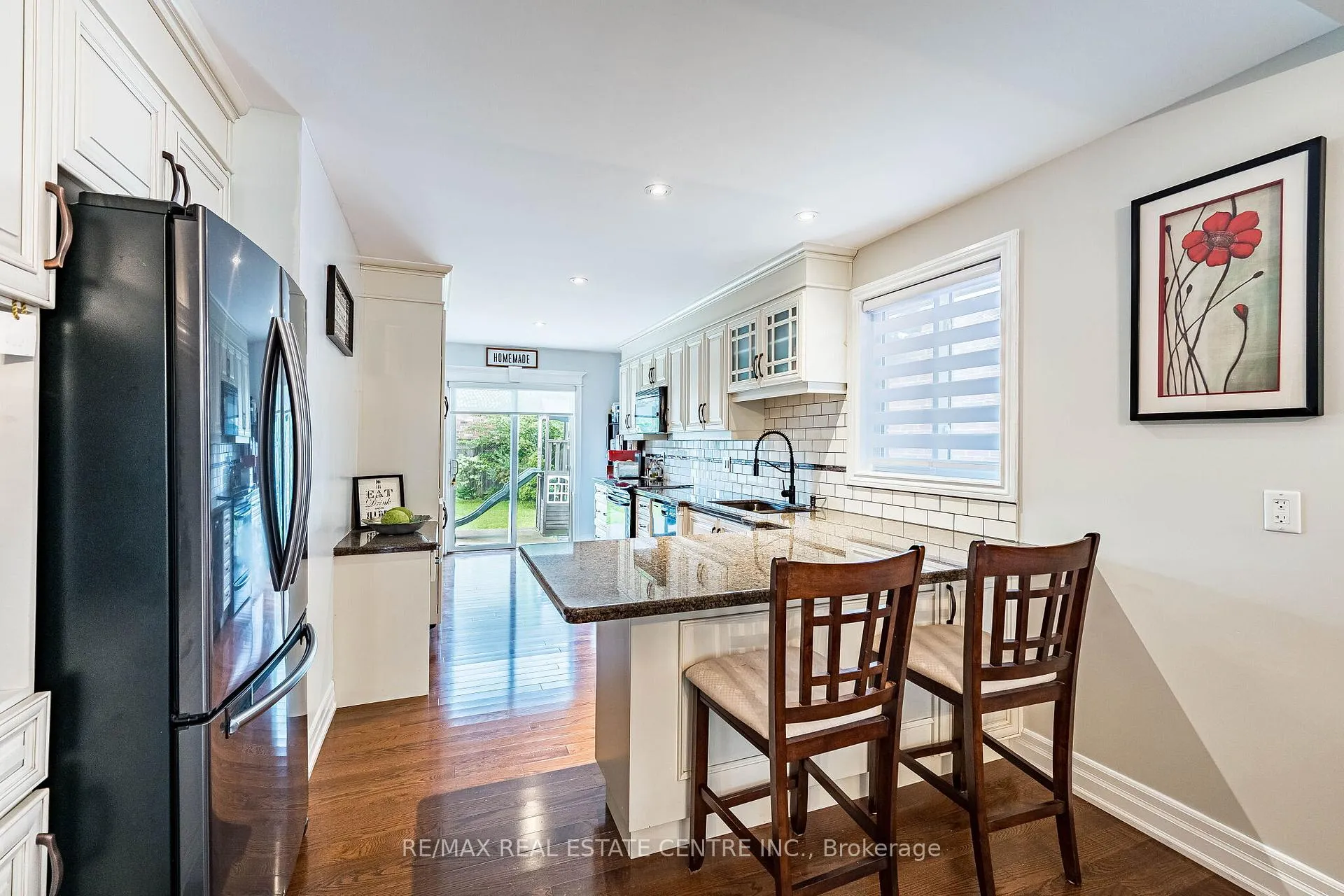 Photo 10 of 506 Jones Road, Hamilton, Lakeshore — HOMEH