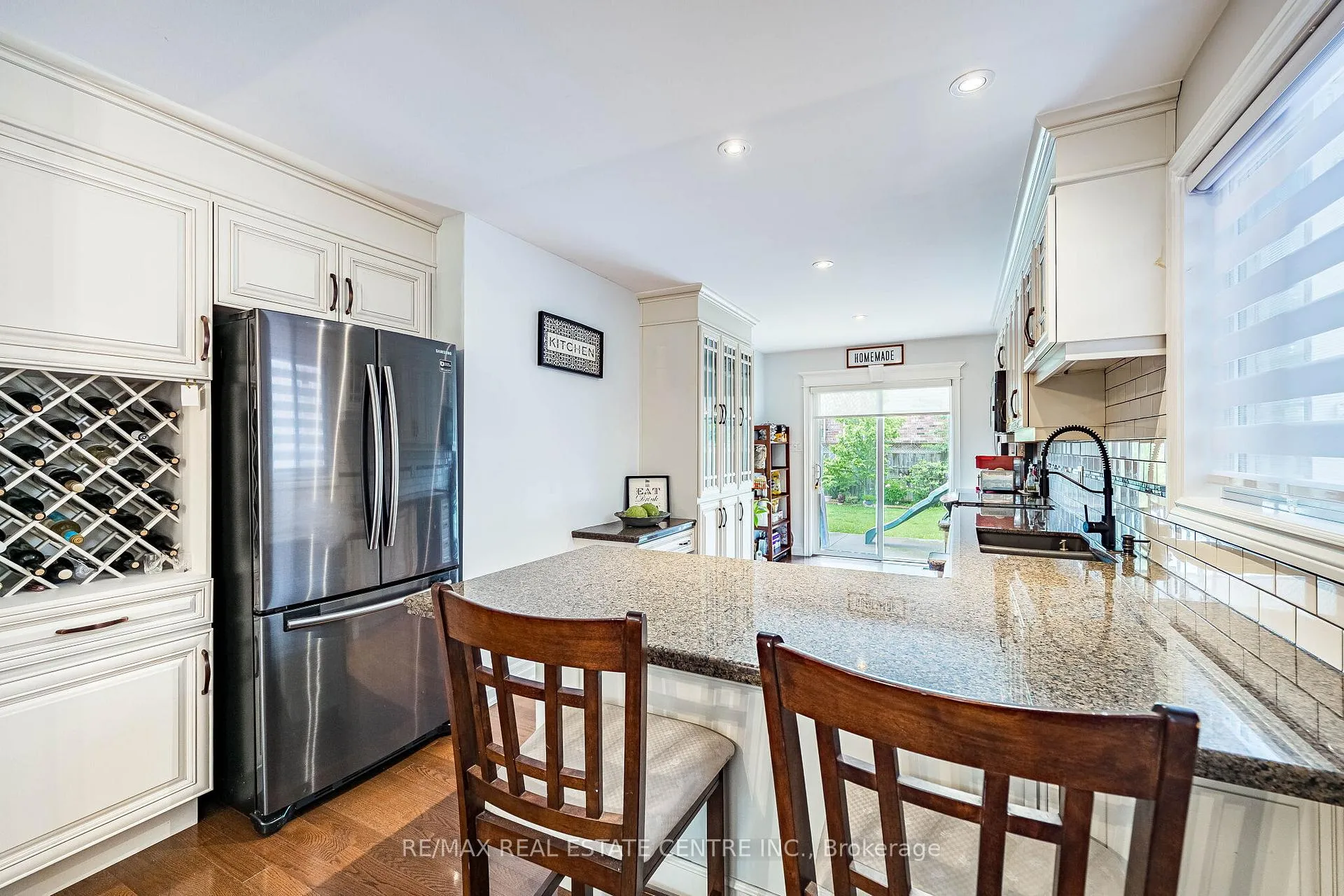 Photo 11 of 506 Jones Road, Hamilton, Lakeshore — HOMEH