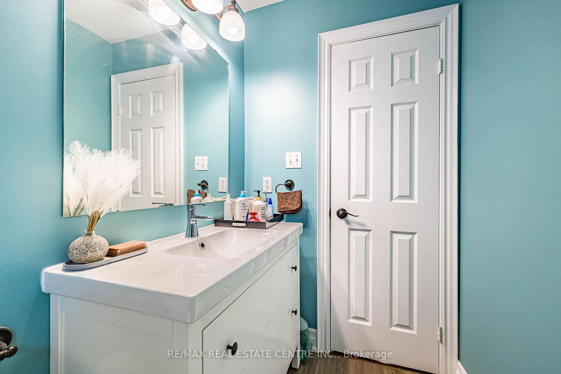 Photo 26 of 506 Jones Road, Hamilton, Lakeshore — HOMEH