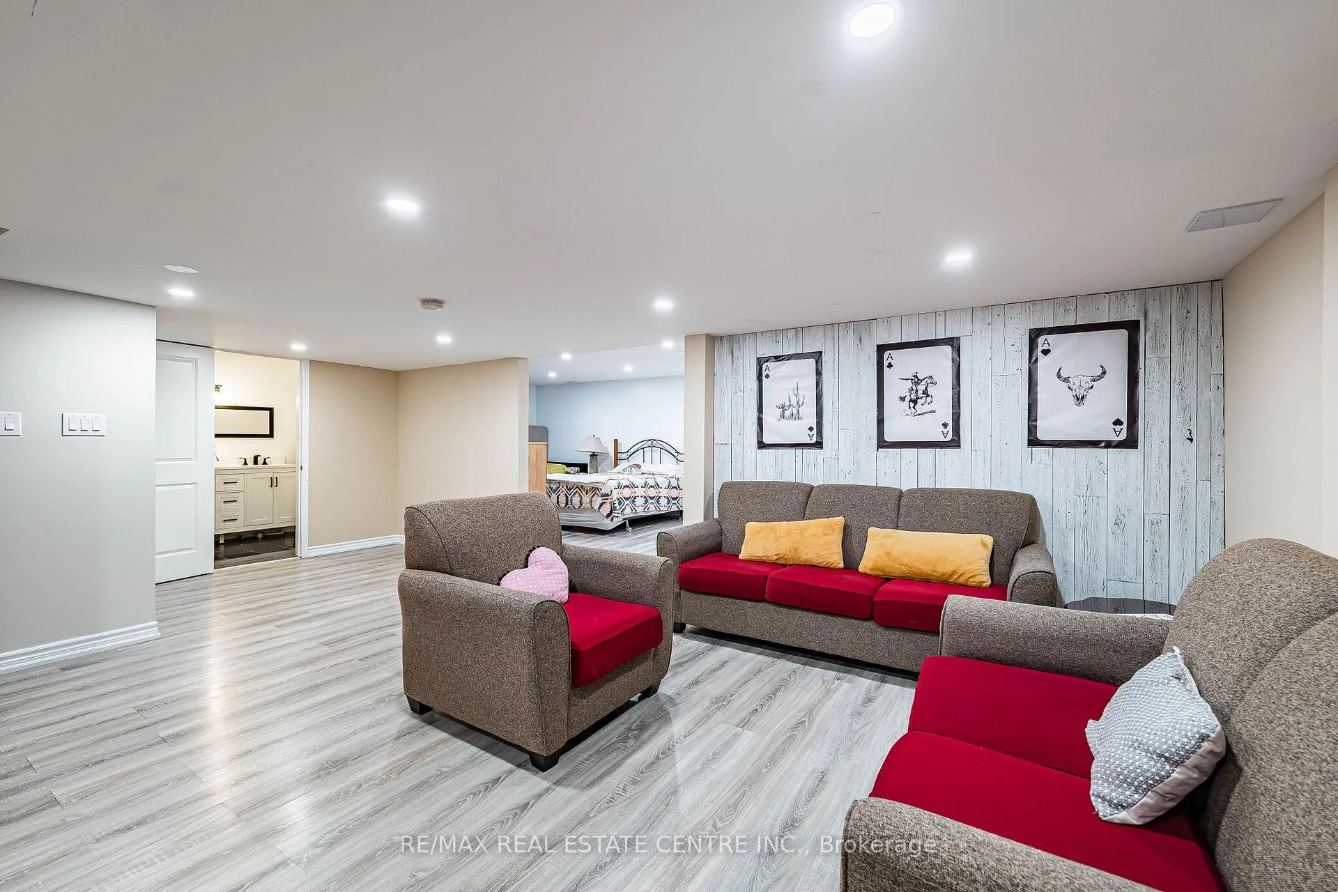 Photo 30 of 506 Jones Road, Hamilton, Lakeshore — HOMEH