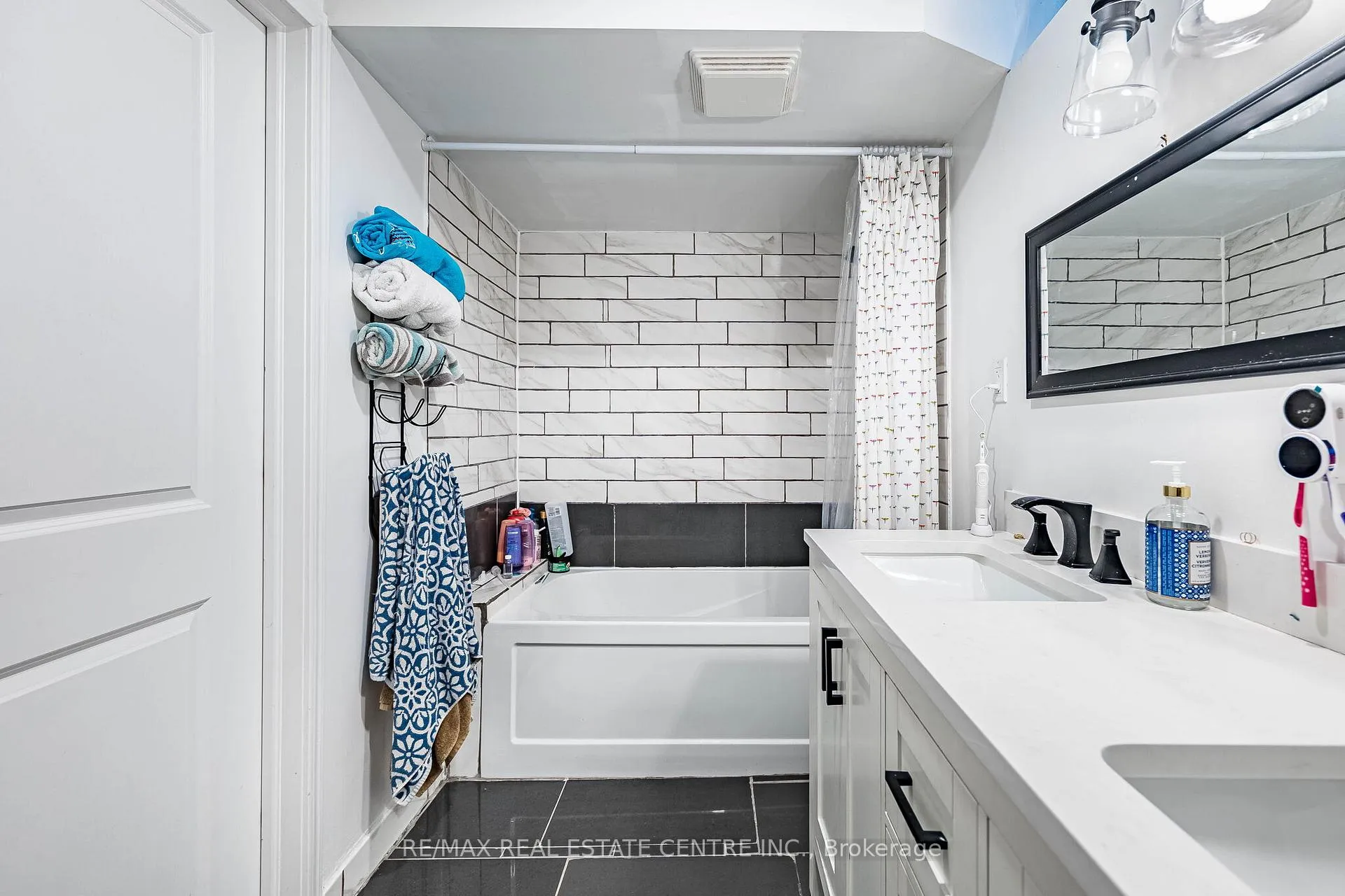 Photo 36 of 506 Jones Road, Hamilton, Lakeshore — HOMEH