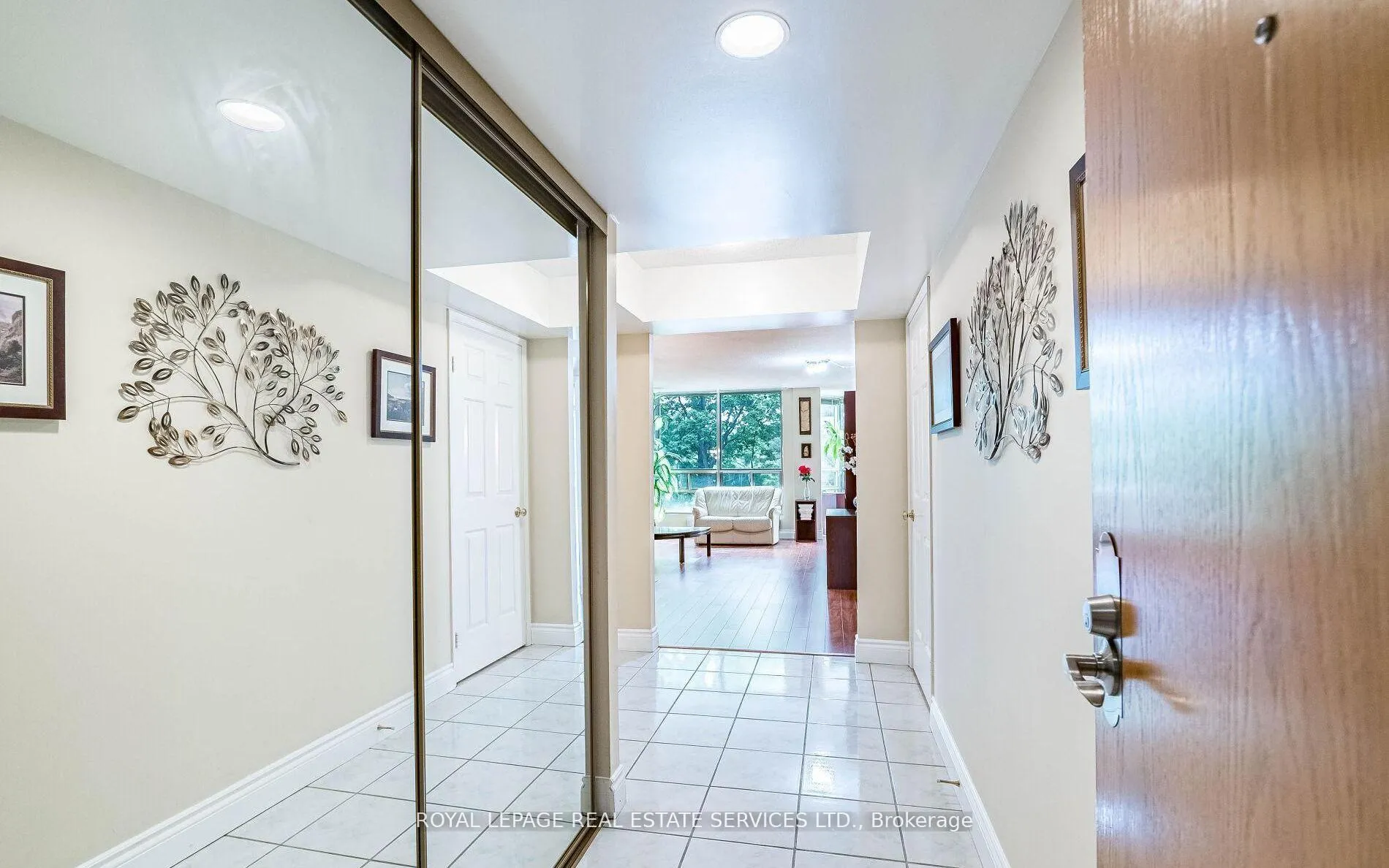 Photo 10 of Unit #202, 310 Mill Street S, Brampton, Brampton South — HOMEH