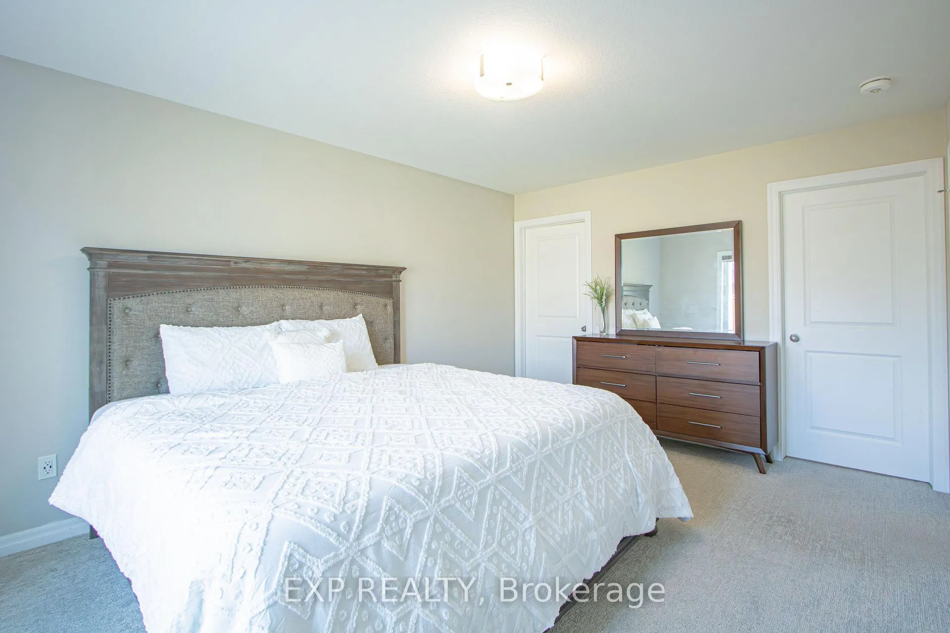 Photo 15 of 17 Harlequin Court, St. Thomas — HOMEH