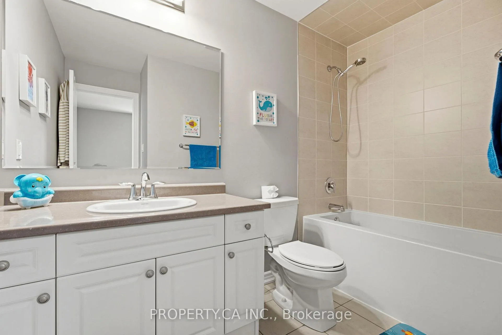 Photo 21 of 134 Kaitting Trail, Oakville, Glenorchy — HOMEH
