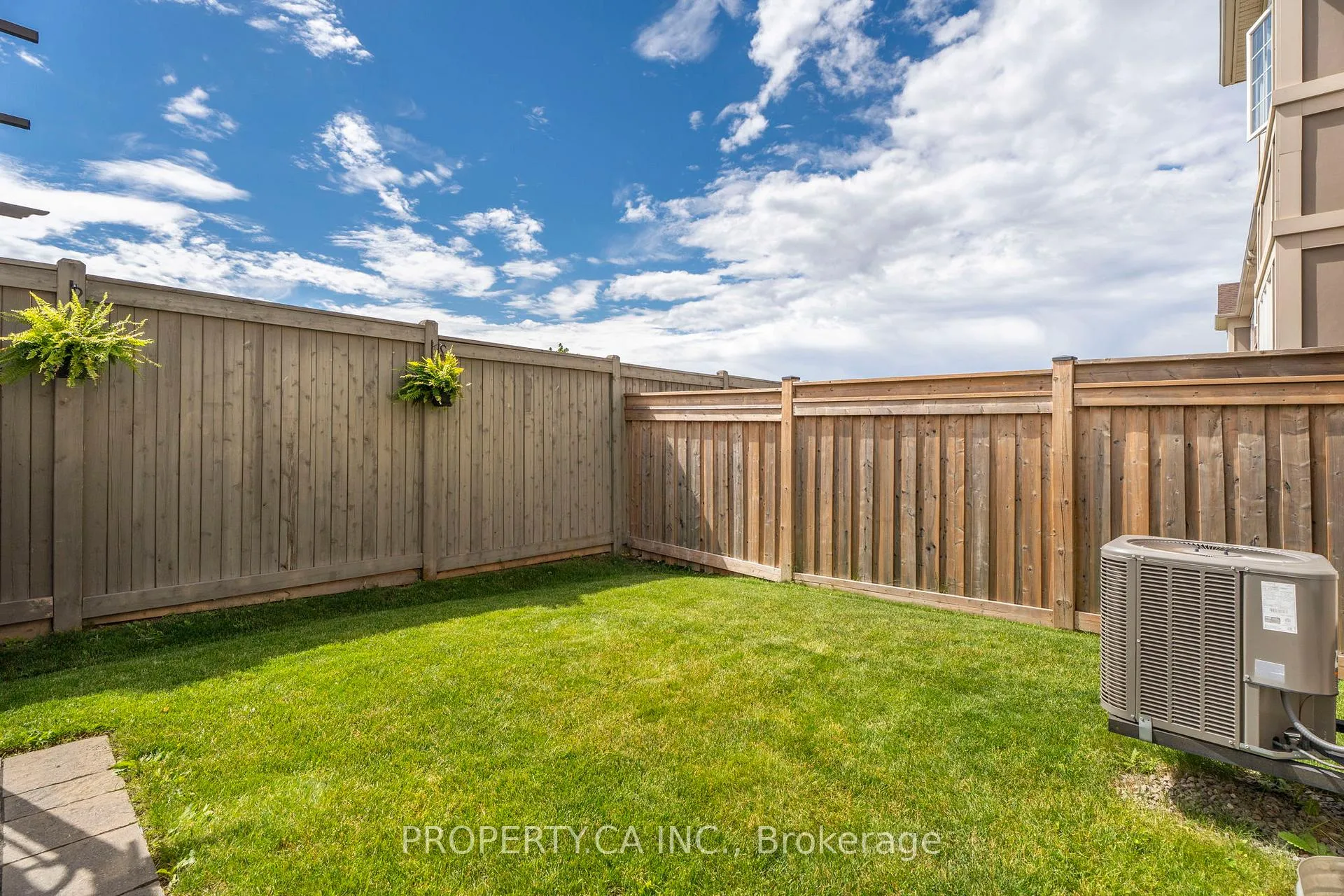 Photo 41 of 134 Kaitting Trail, Oakville, Glenorchy — HOMEH
