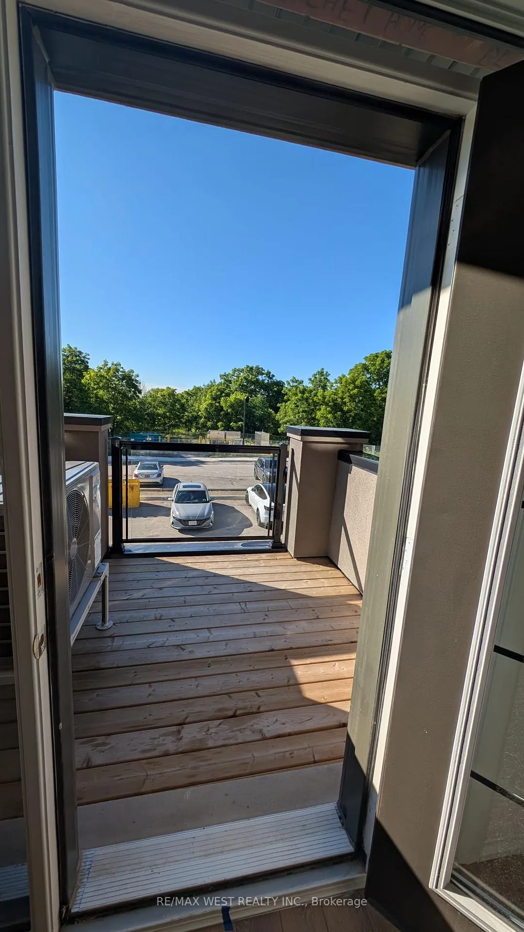 Photo 5 of Unit 30, 660 Colborne Street W, Brantford — HOMEH