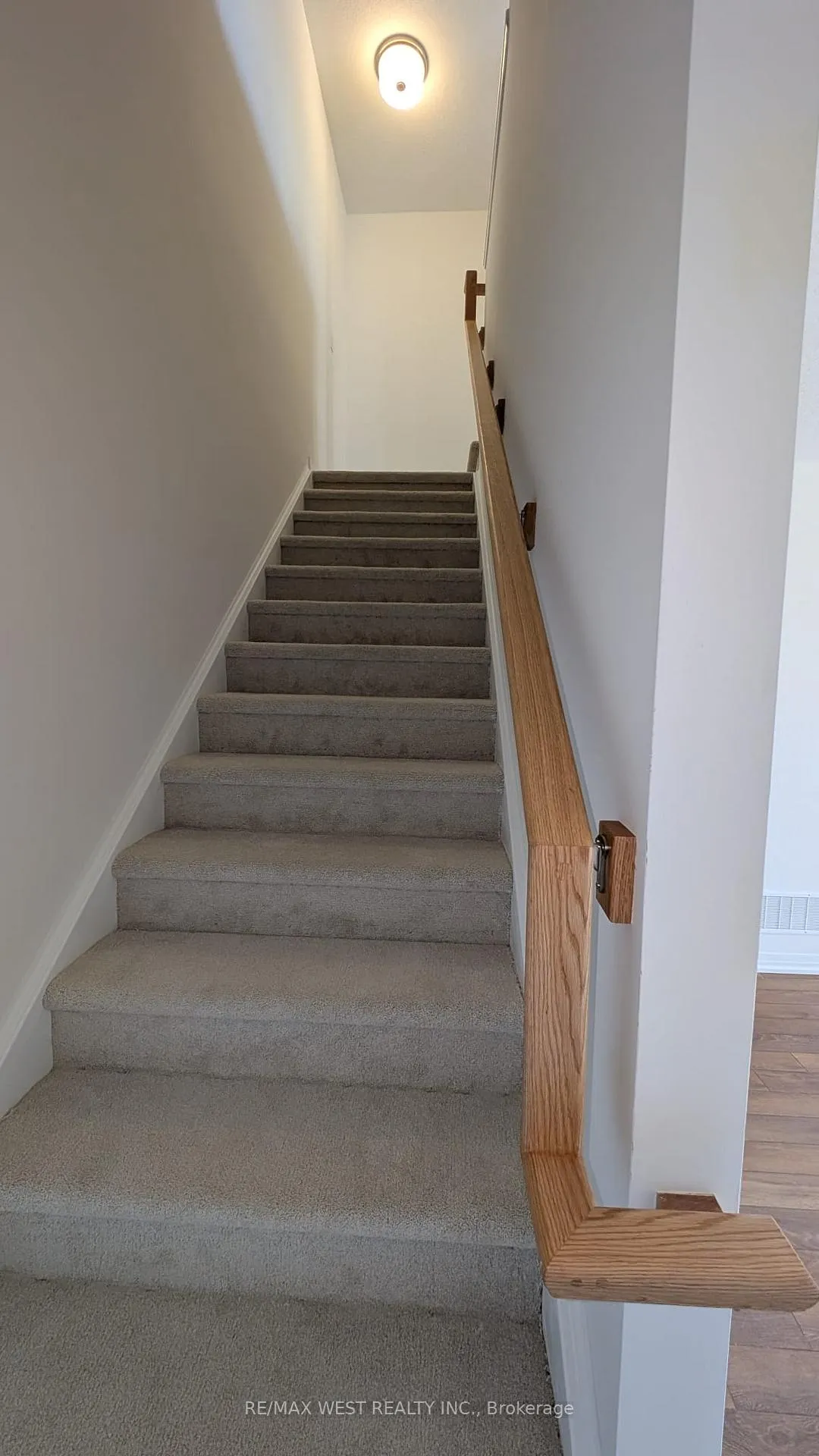 Photo 7 of Unit 30, 660 Colborne Street W, Brantford — HOMEH