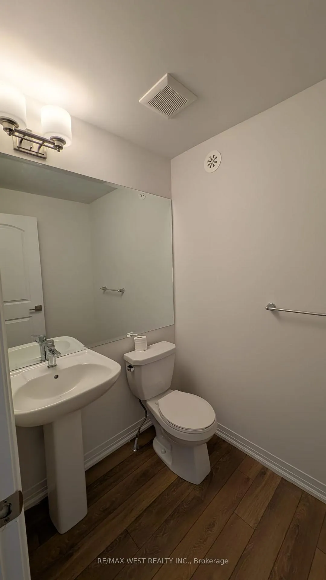 Photo 8 of Unit 30, 660 Colborne Street W, Brantford — HOMEH