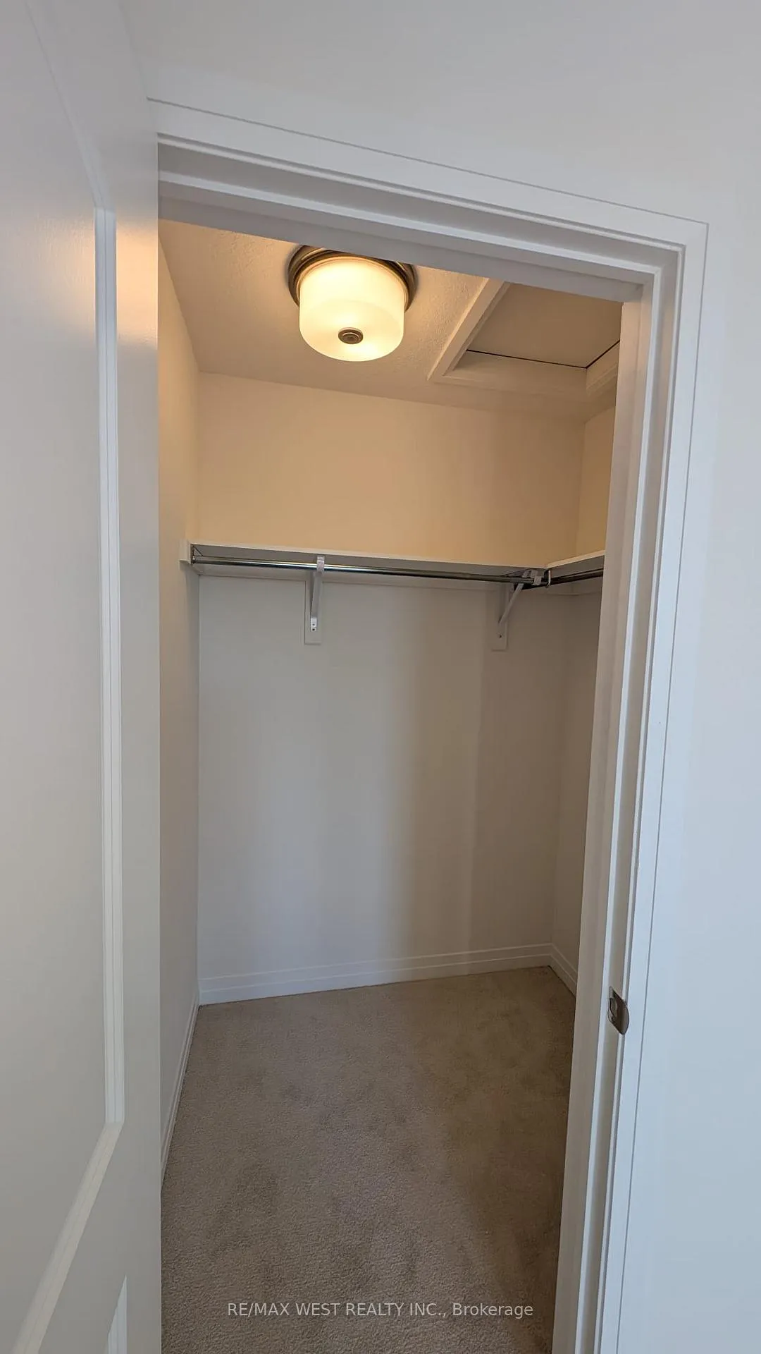 Photo 11 of Unit 30, 660 Colborne Street W, Brantford — HOMEH