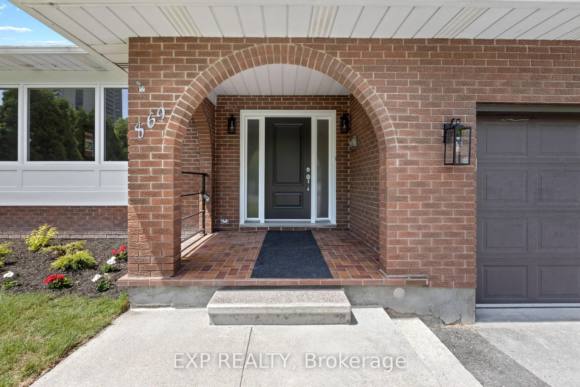 Photo 3 of 869 Maryland Avenue, Ottawa, Hogs Back — HOMEH