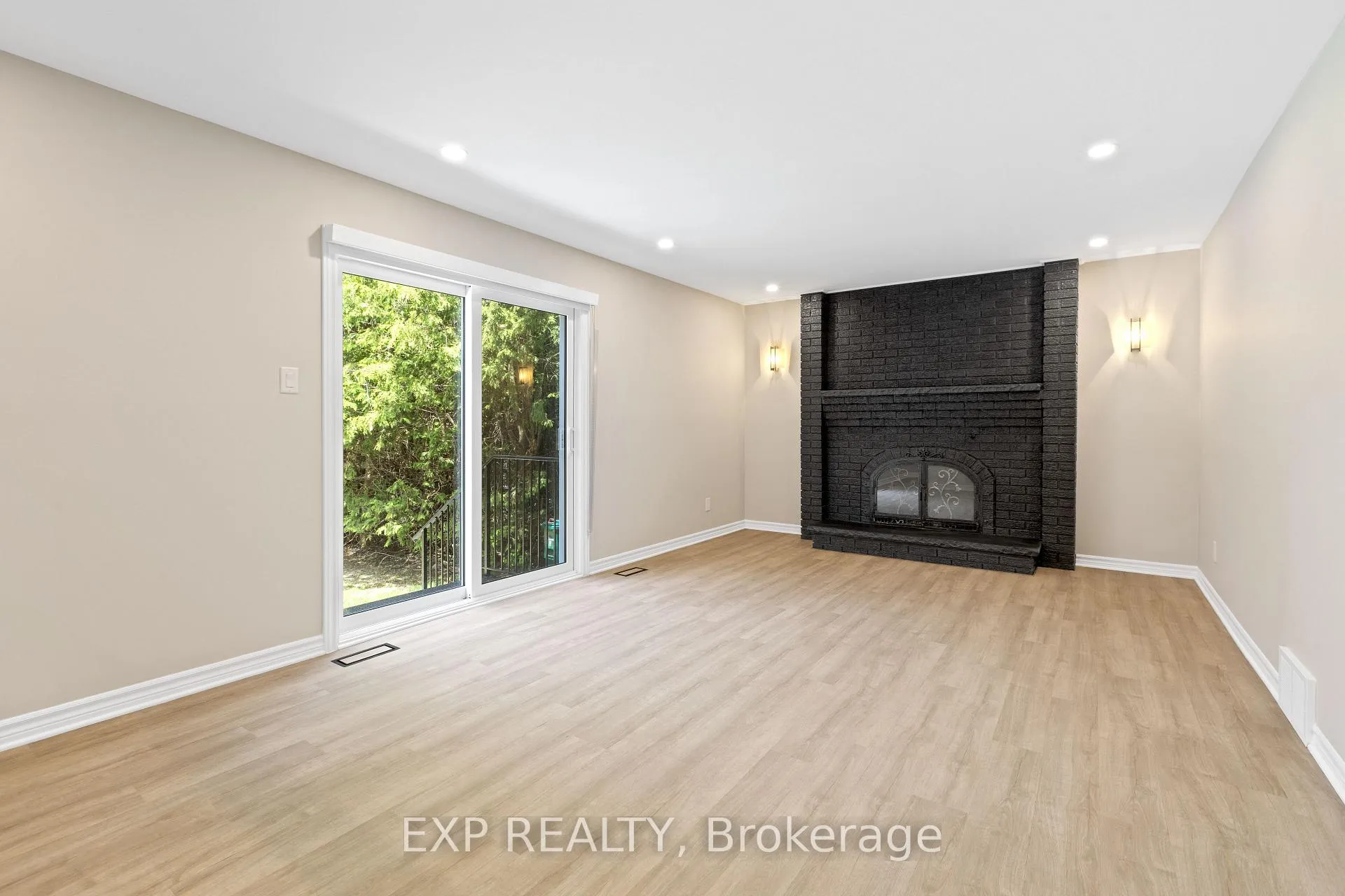 Photo 6 of 869 Maryland Avenue, Ottawa, Hogs Back — HOMEH