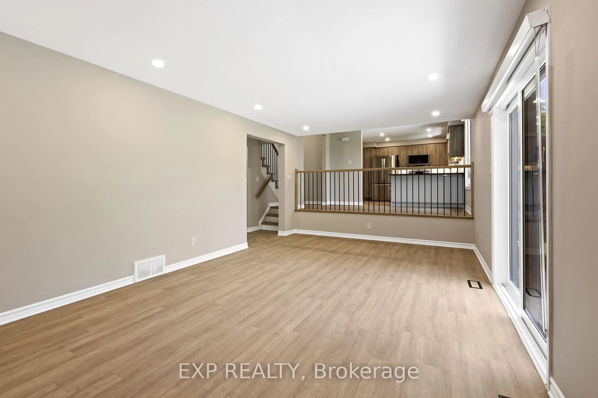 Photo 8 of 869 Maryland Avenue, Ottawa, Hogs Back — HOMEH