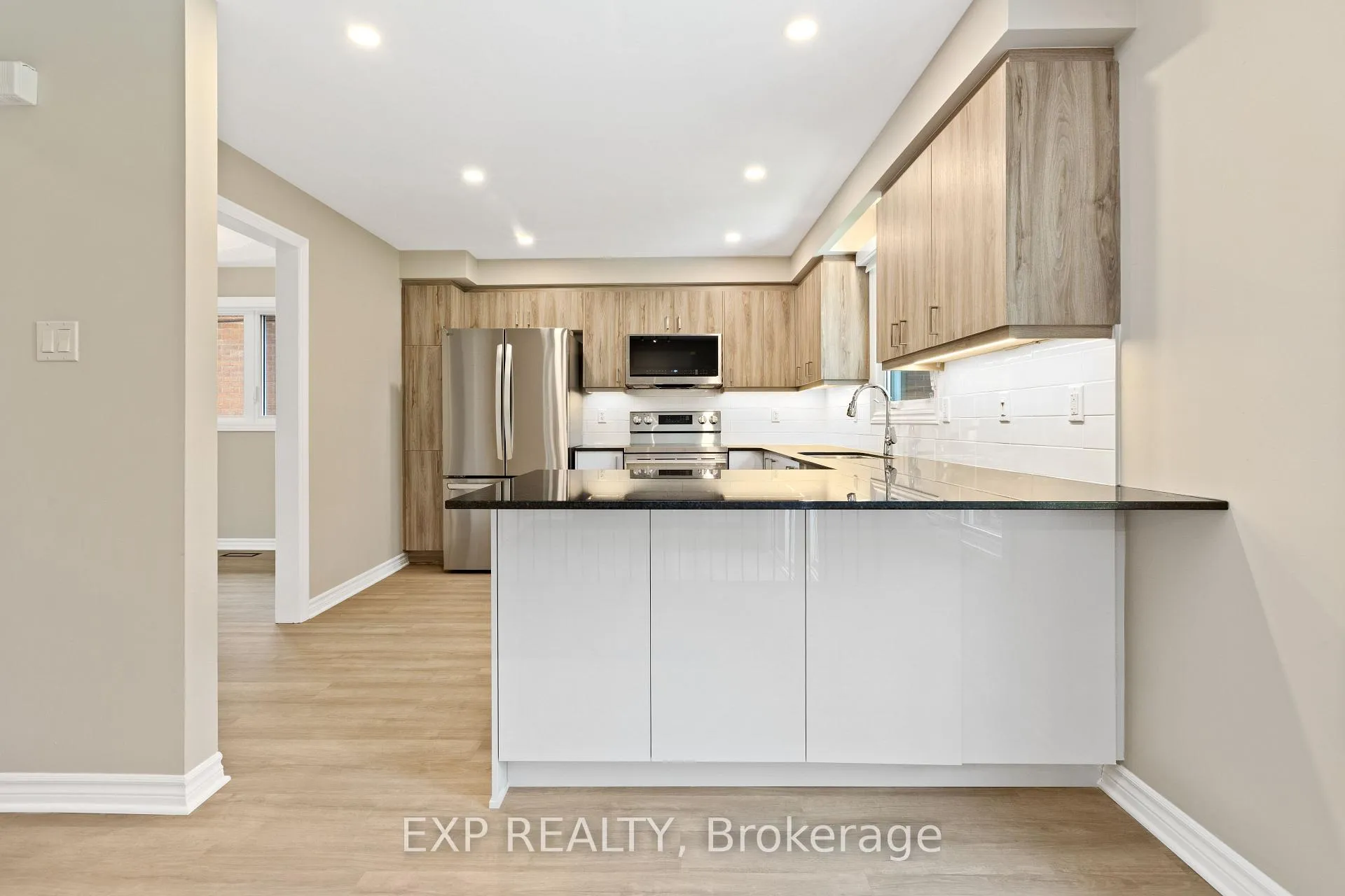 Photo 12 of 869 Maryland Avenue, Ottawa, Hogs Back — HOMEH