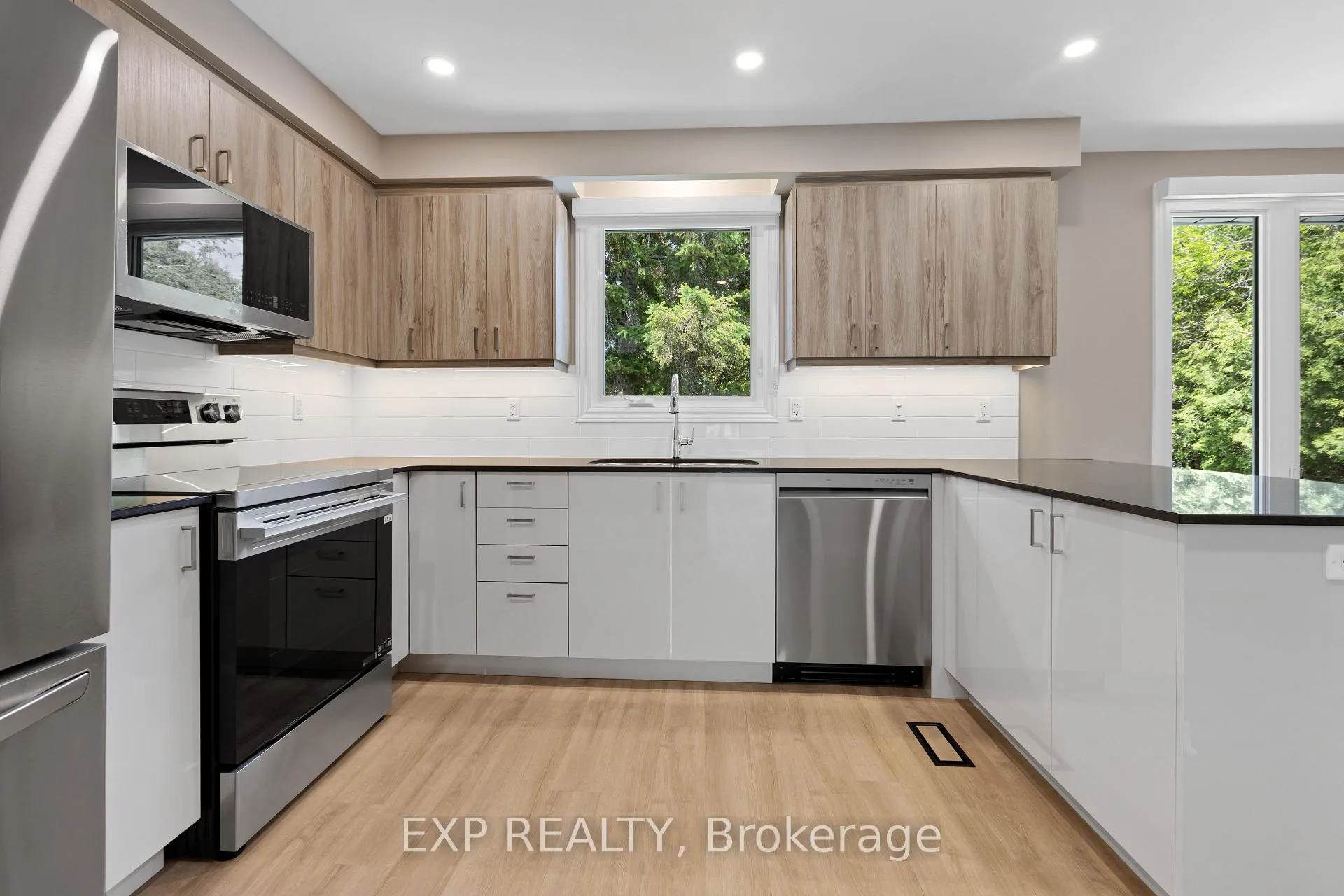 Photo 14 of 869 Maryland Avenue, Ottawa, Hogs Back — HOMEH