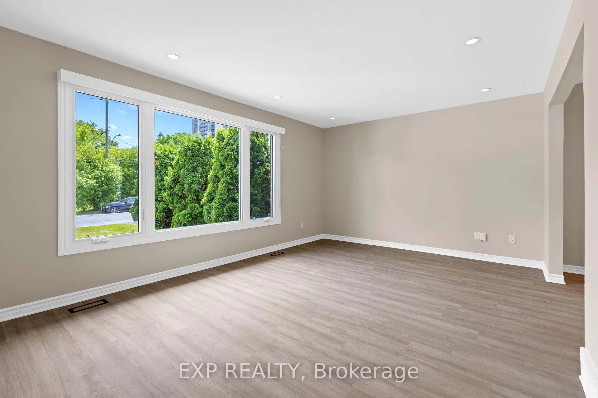 Photo 17 of 869 Maryland Avenue, Ottawa, Hogs Back — HOMEH