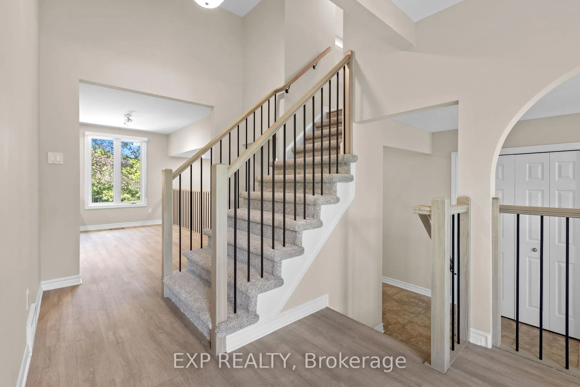 Photo 18 of 869 Maryland Avenue, Ottawa, Hogs Back — HOMEH