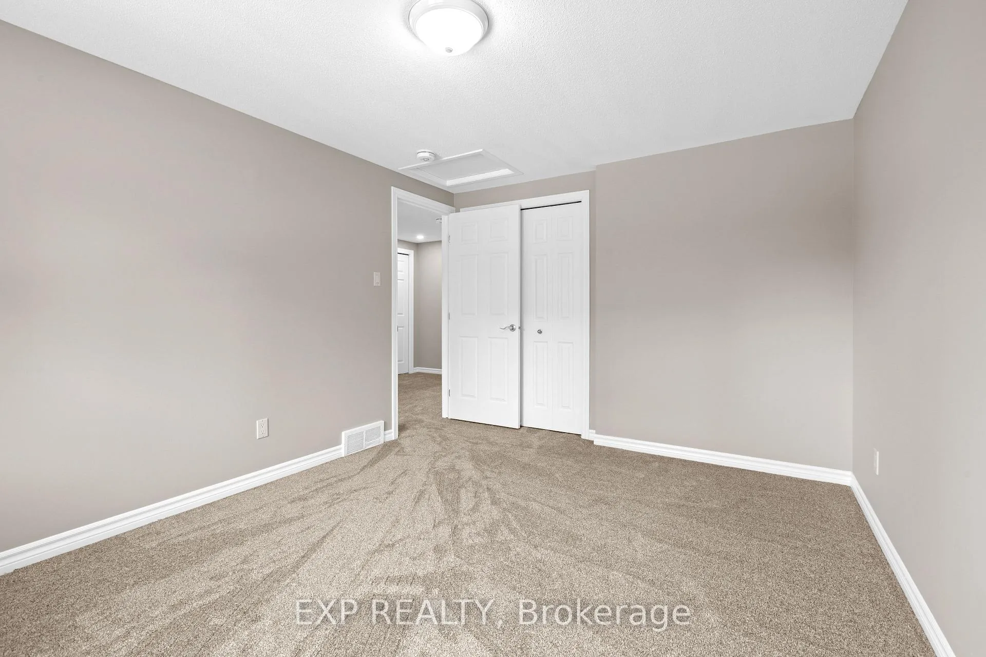 Photo 23 of 869 Maryland Avenue, Ottawa, Hogs Back — HOMEH