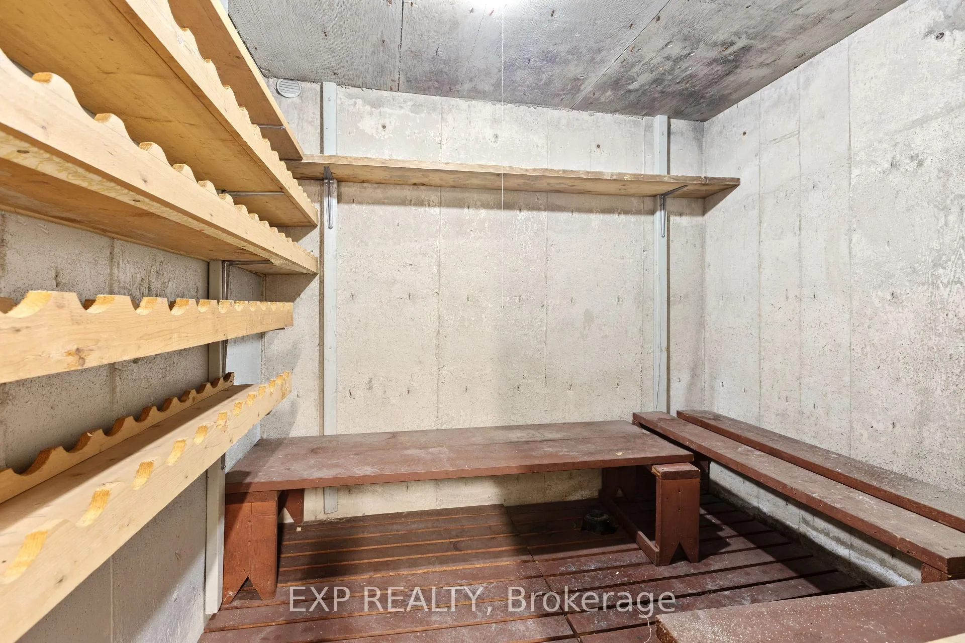 Photo 36 of 869 Maryland Avenue, Ottawa, Hogs Back — HOMEH